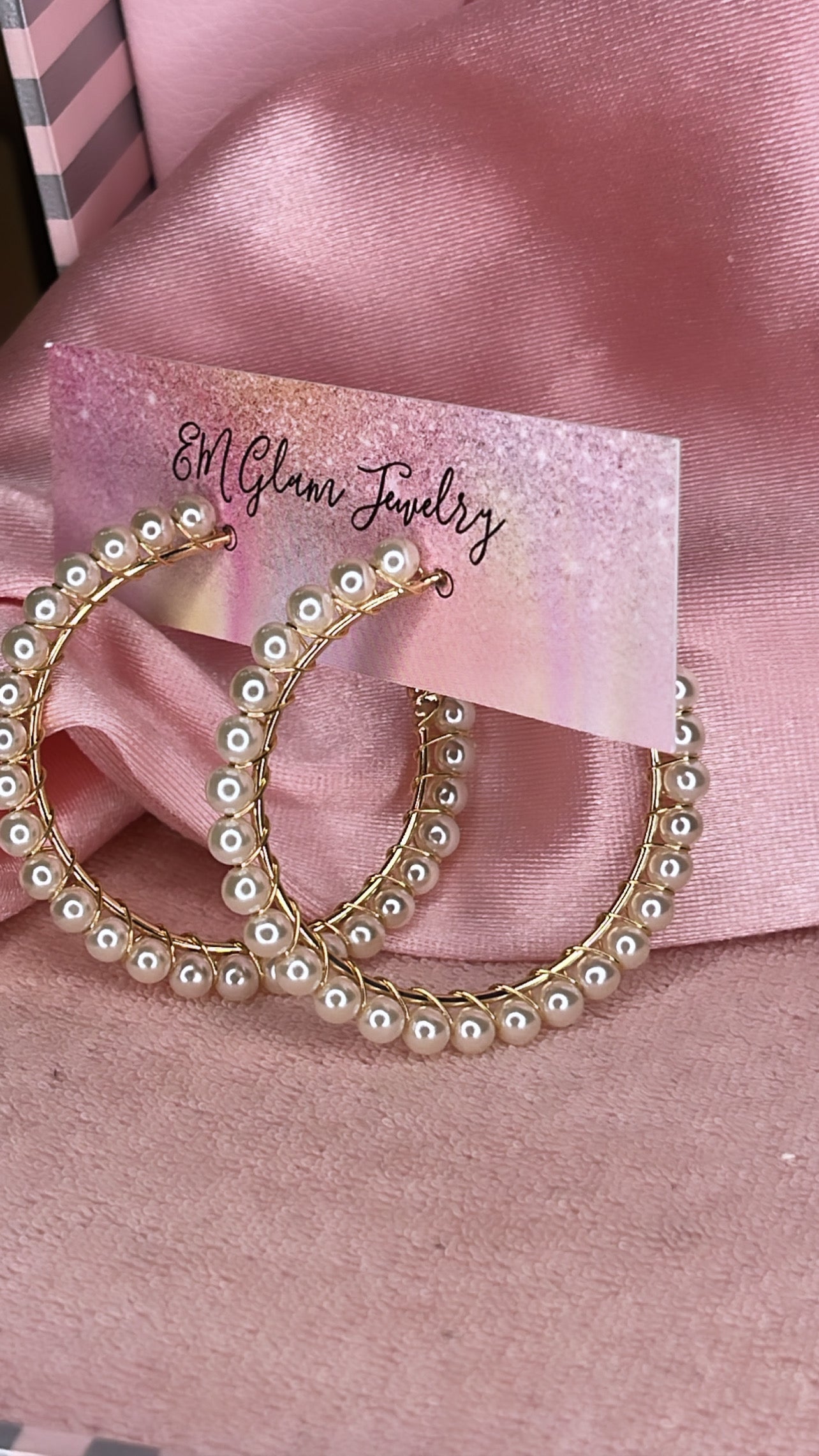 Pearls Hoops