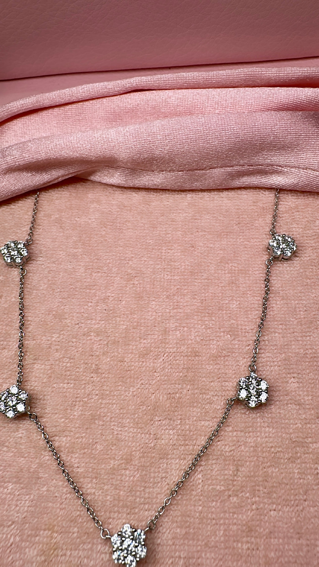 Yoryi’s Favorite Necklace