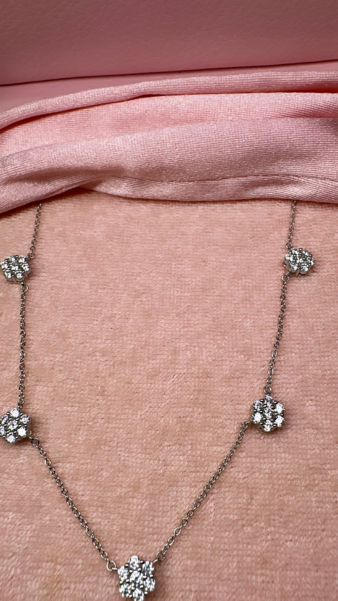 Yoryi’s Favorite Necklace