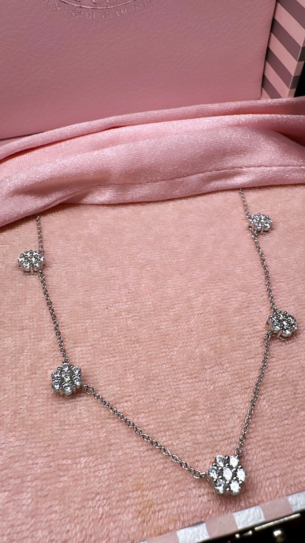 Yoryi’s Favorite Necklace