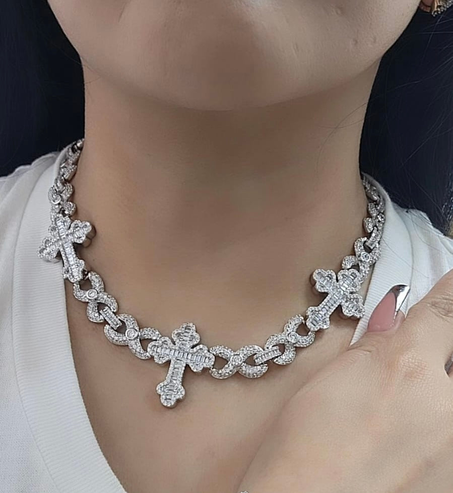 Triple Cross Cuban Link