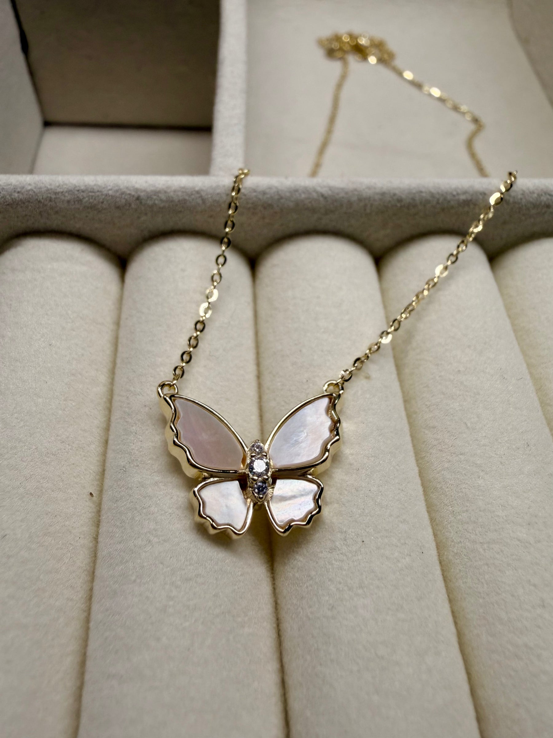 Lumière Butterfly Necklace