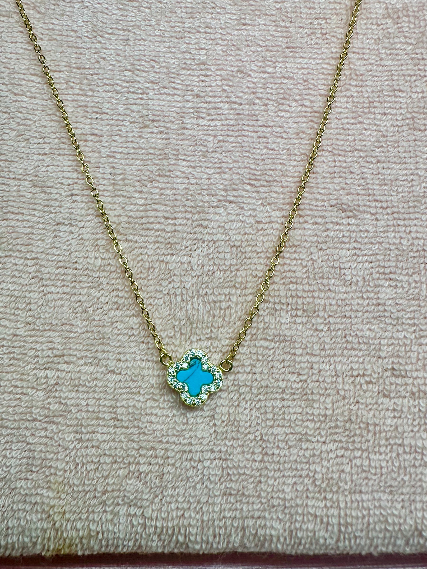Mini Turquesa Clover Chain