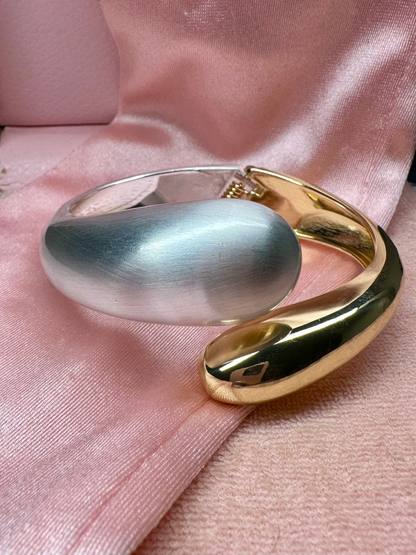 Pearly Bangle Bracelet