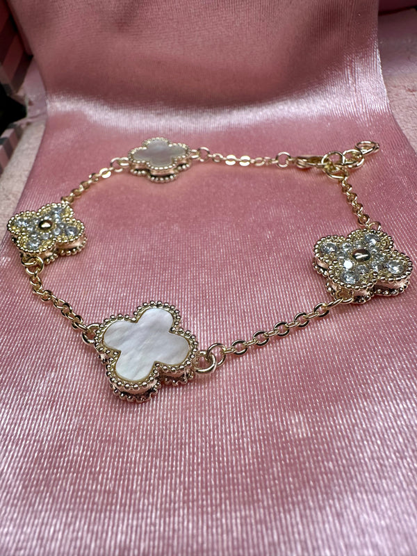 White Royal Clover Bracelet