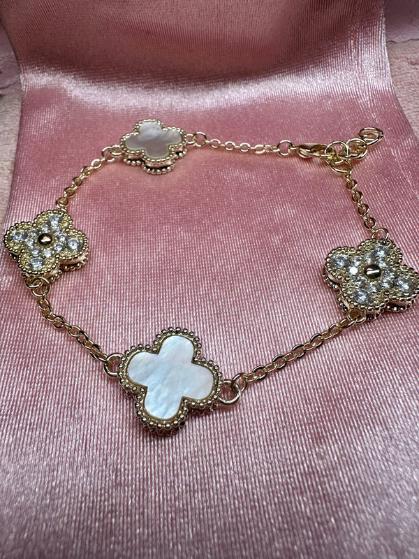 White Royal Clover Bracelet