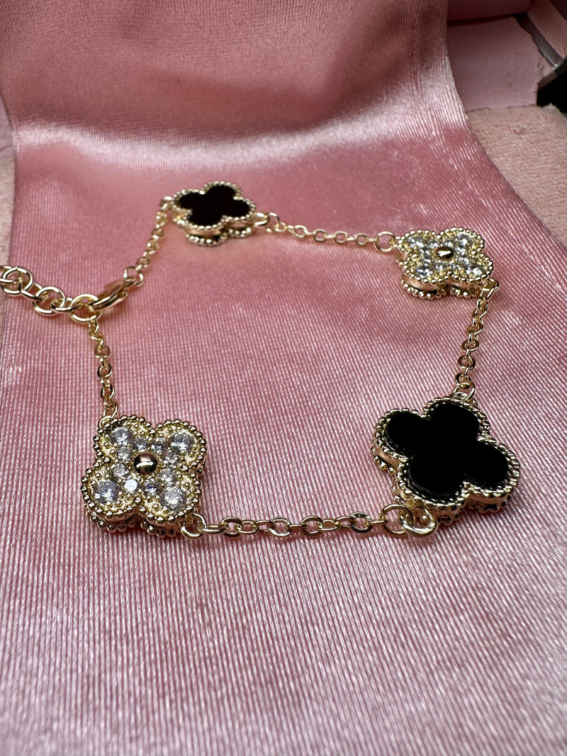 Black Royal Clover Bracelet