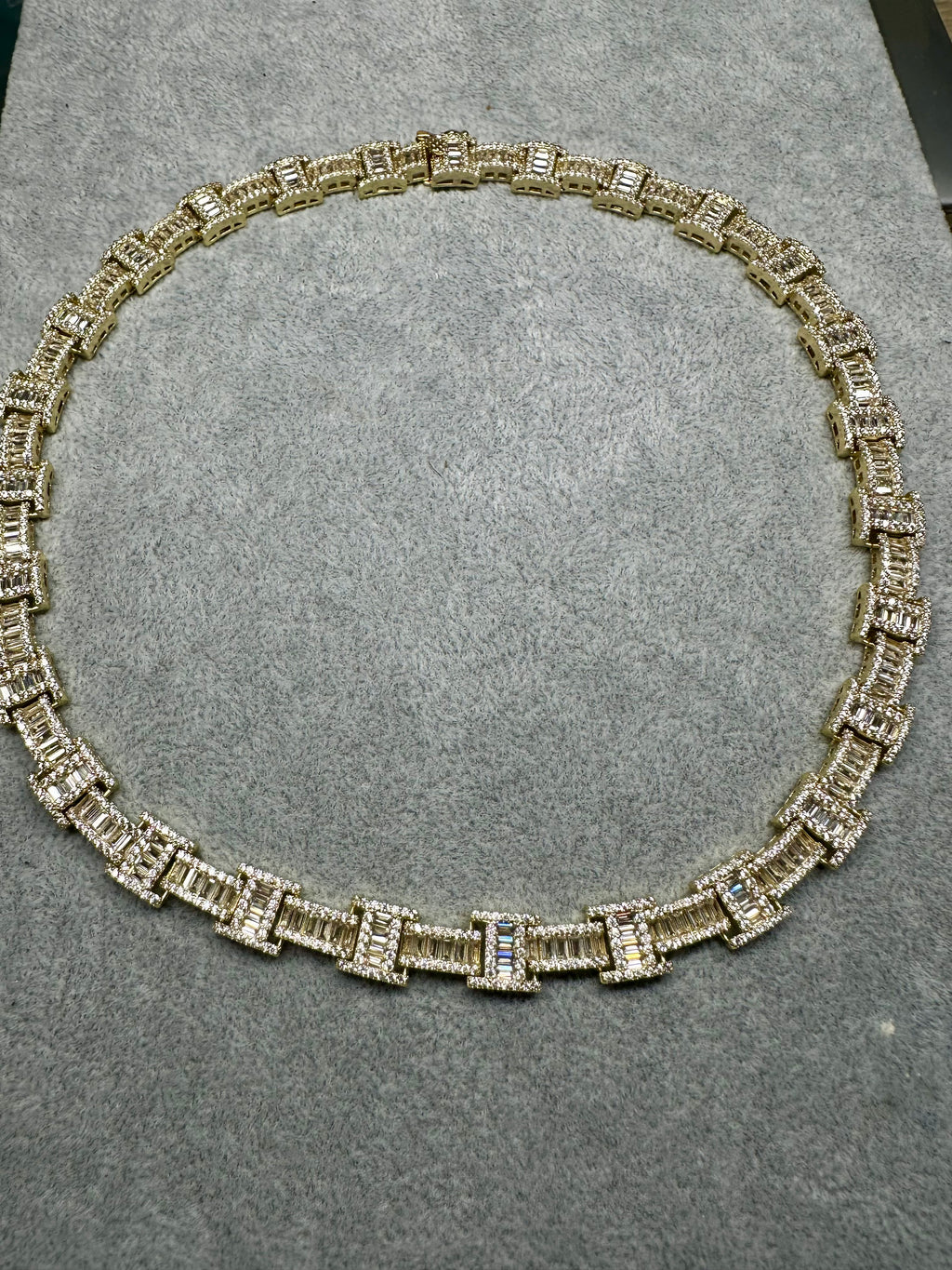 All Baguette Choker
