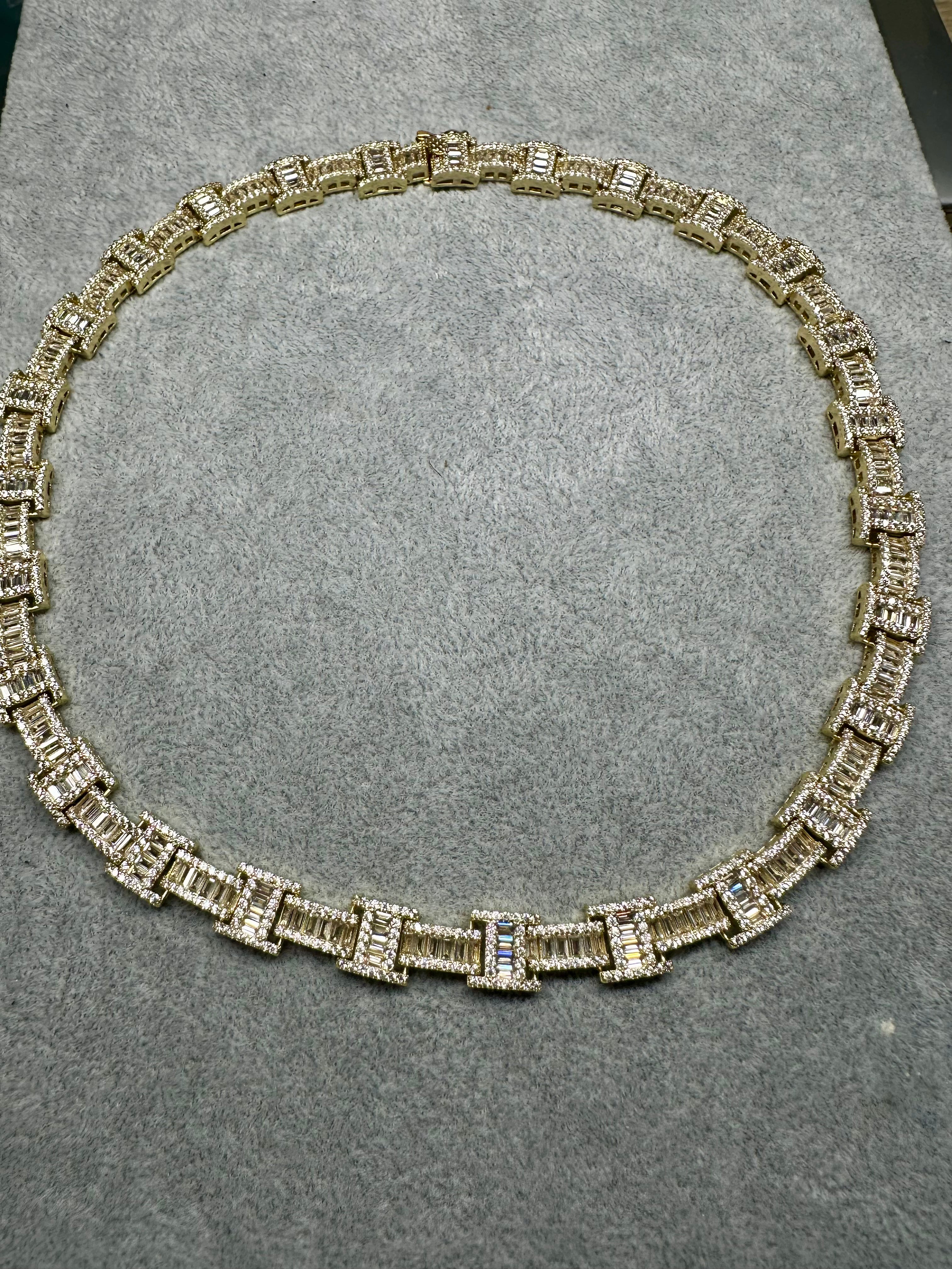 All Baguette Choker