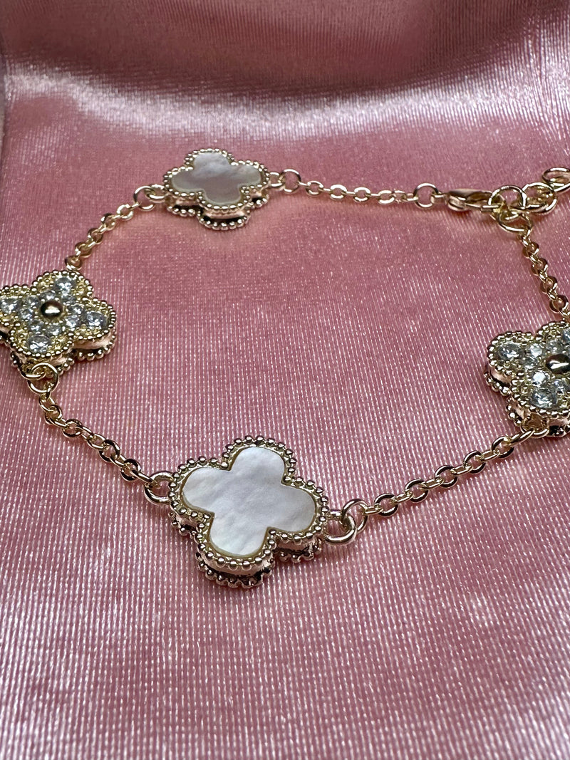 White Royal Clover Bracelet