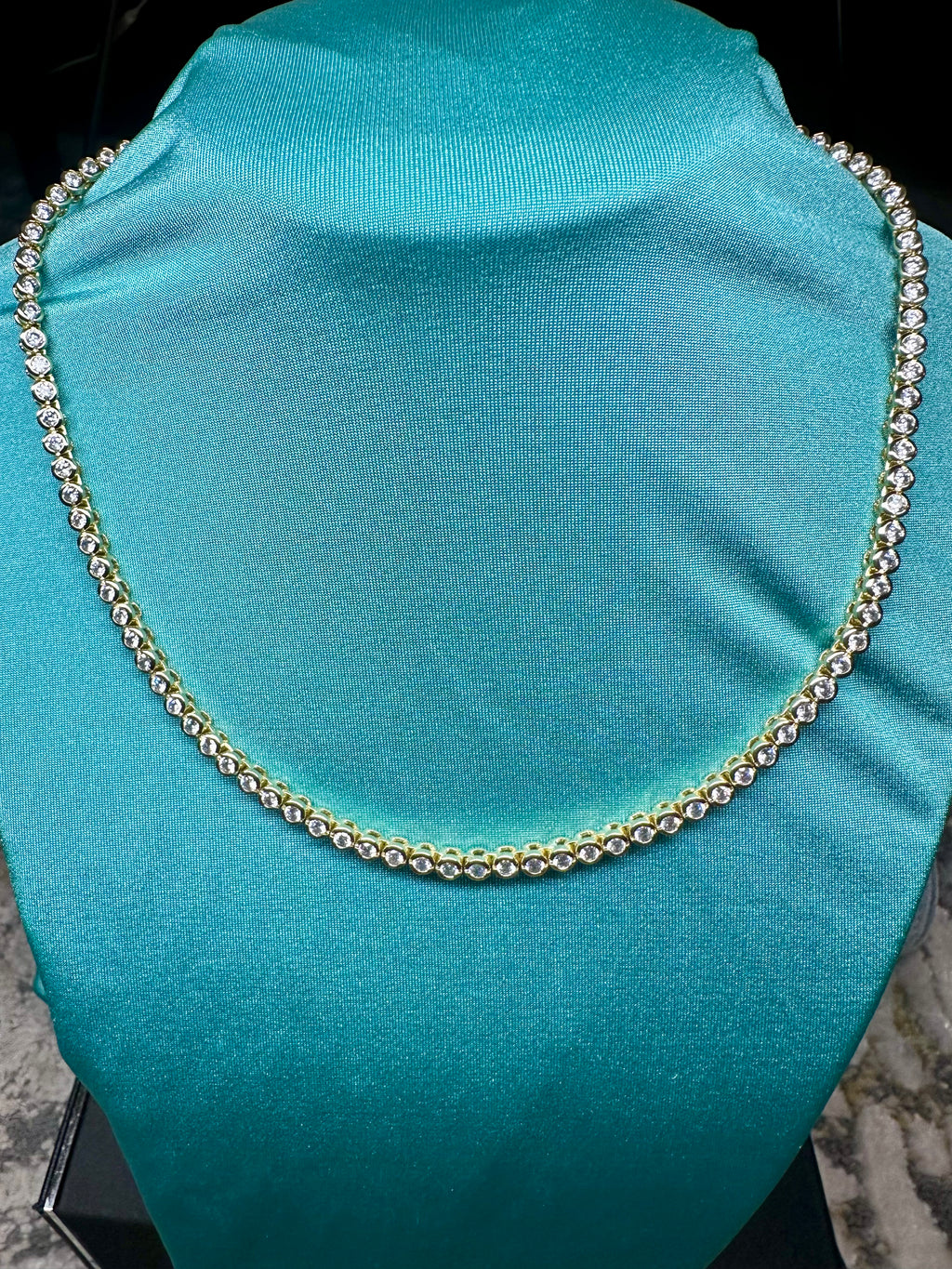 Round Rocks Tennis Chain