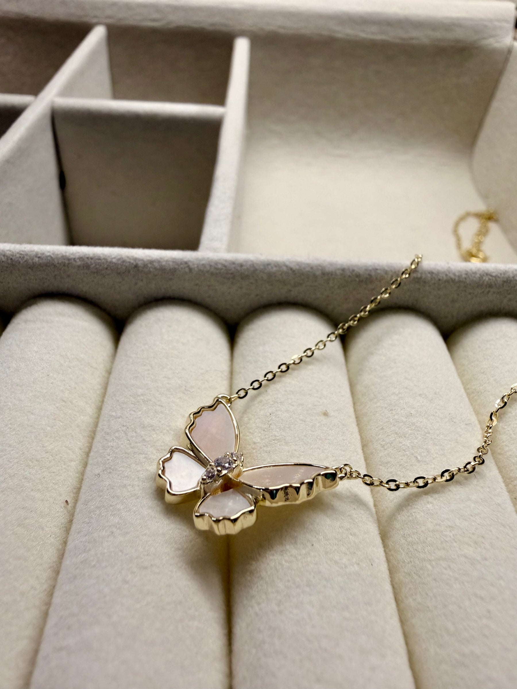Lumière Butterfly Necklace