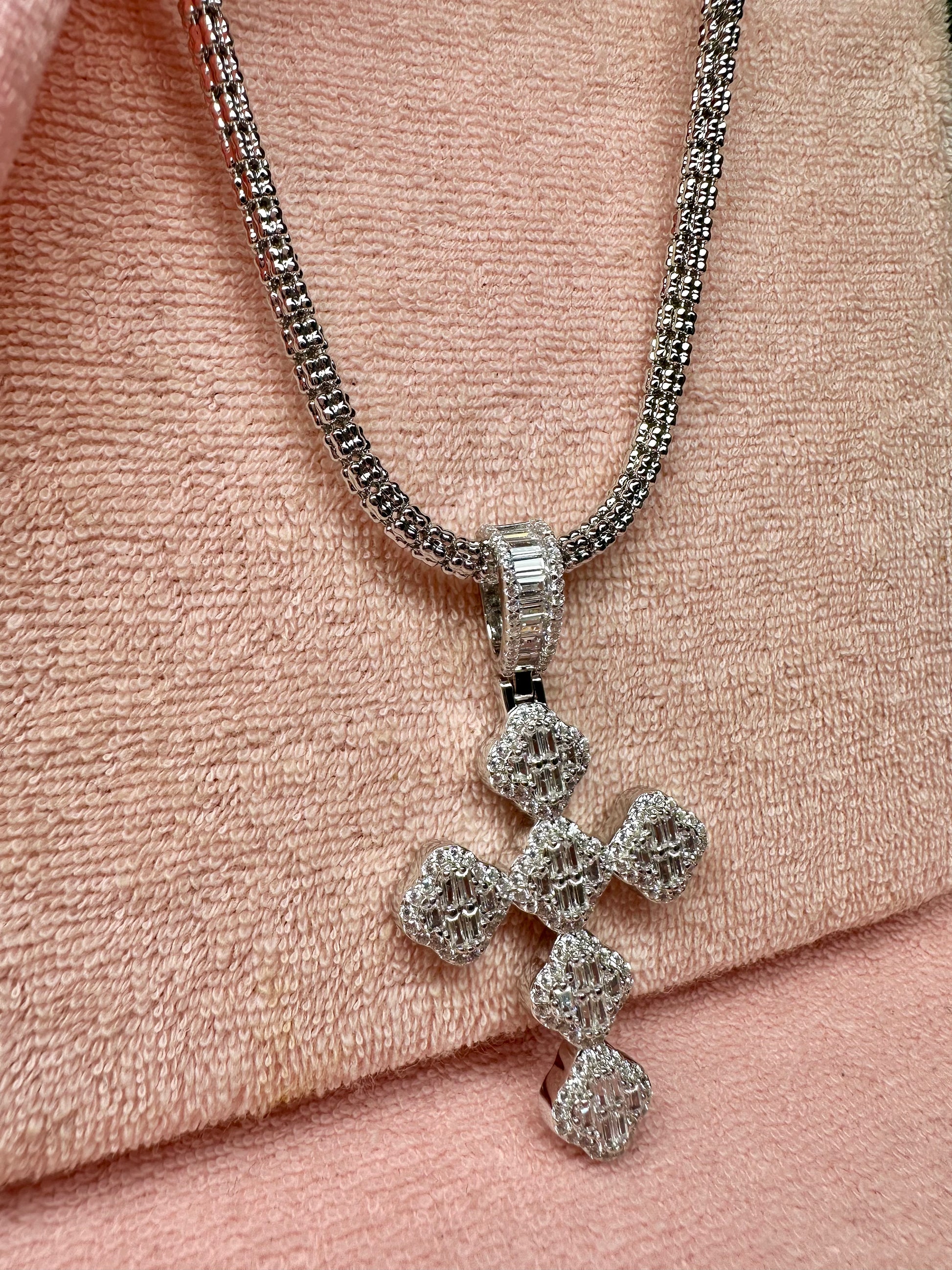 Baguette Cross Ice Chain