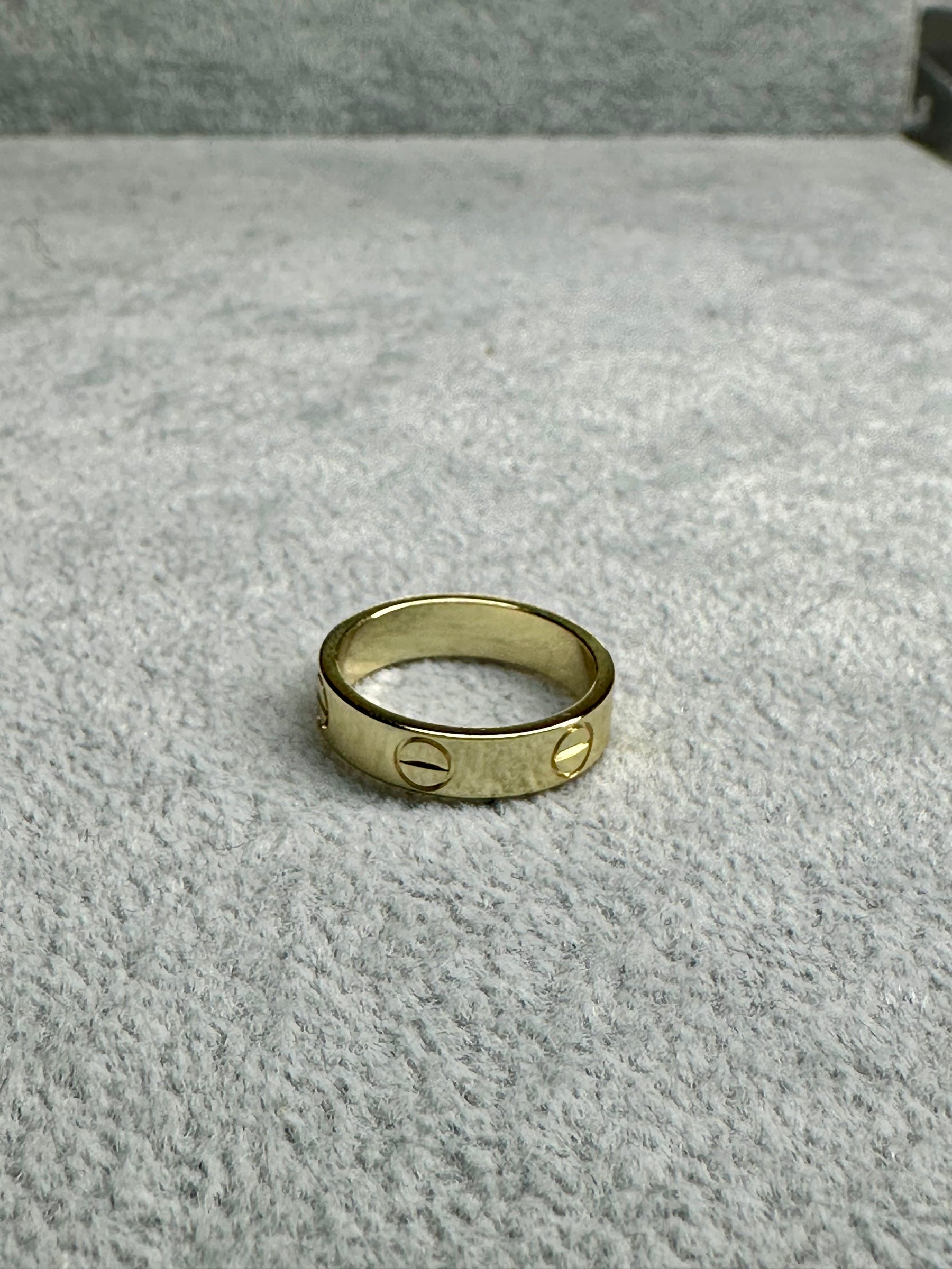 Carti Love Ring