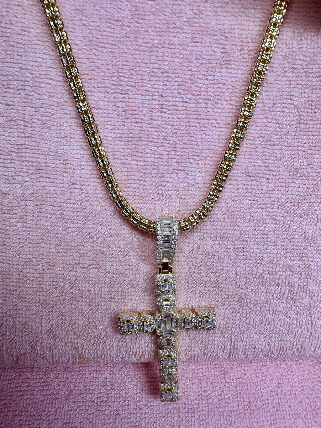 Icy Cross Chain