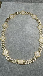Clover Cuban Link