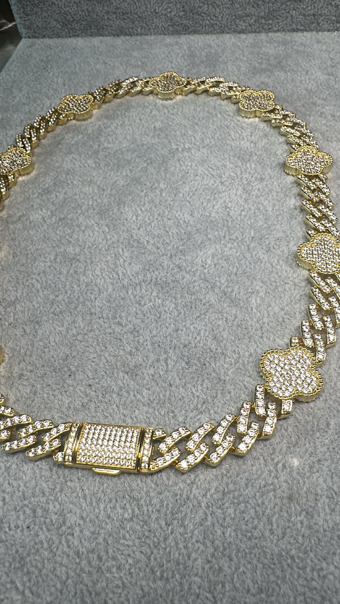 Clover Cuban Link