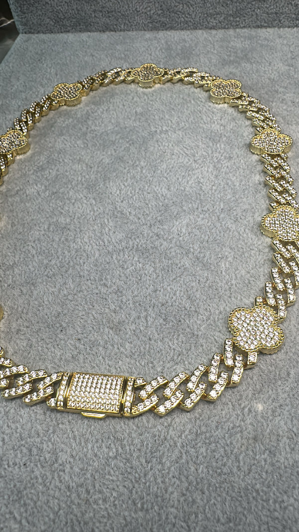 Clover Cuban Link