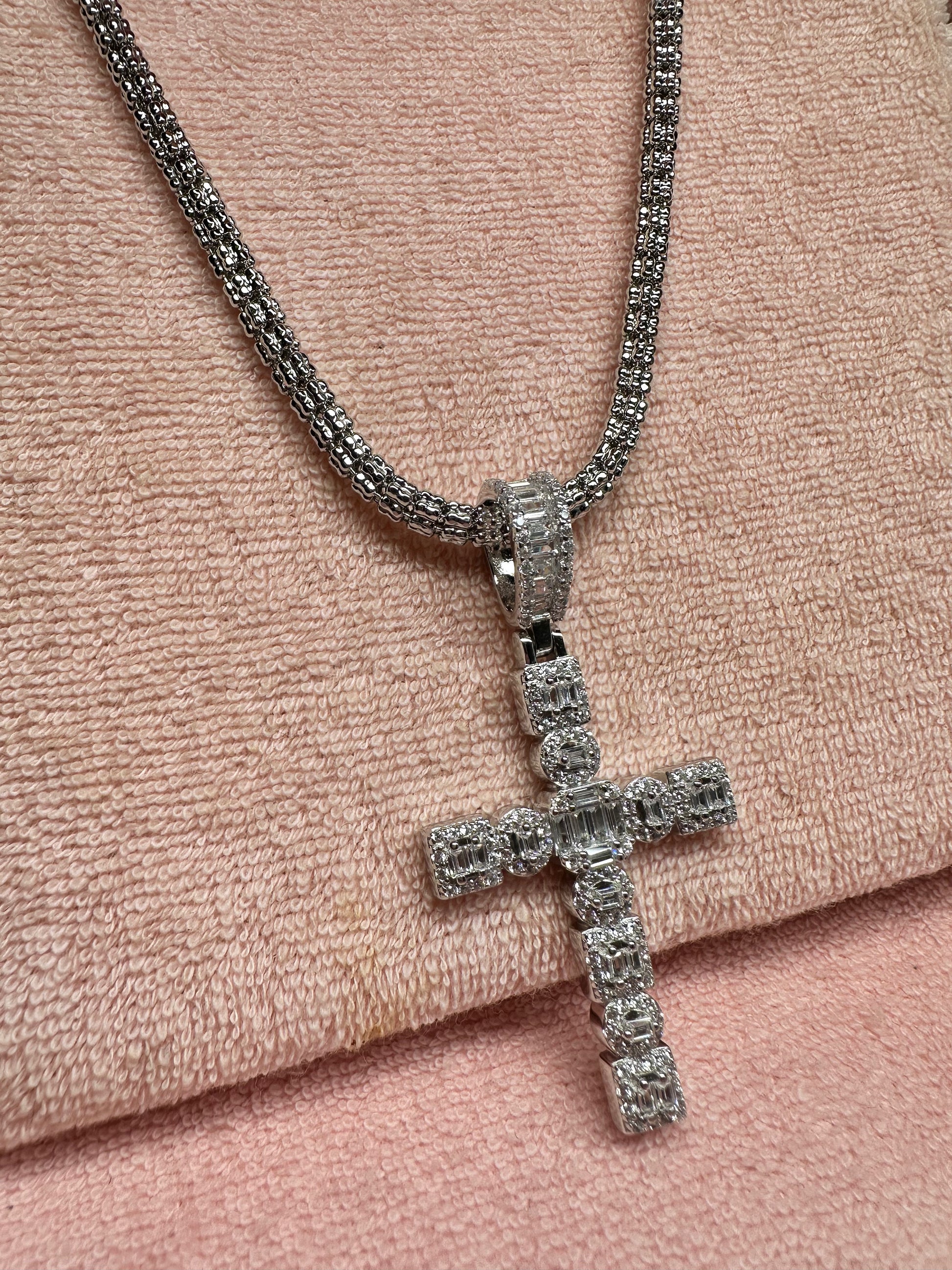 Icy Cross Chain
