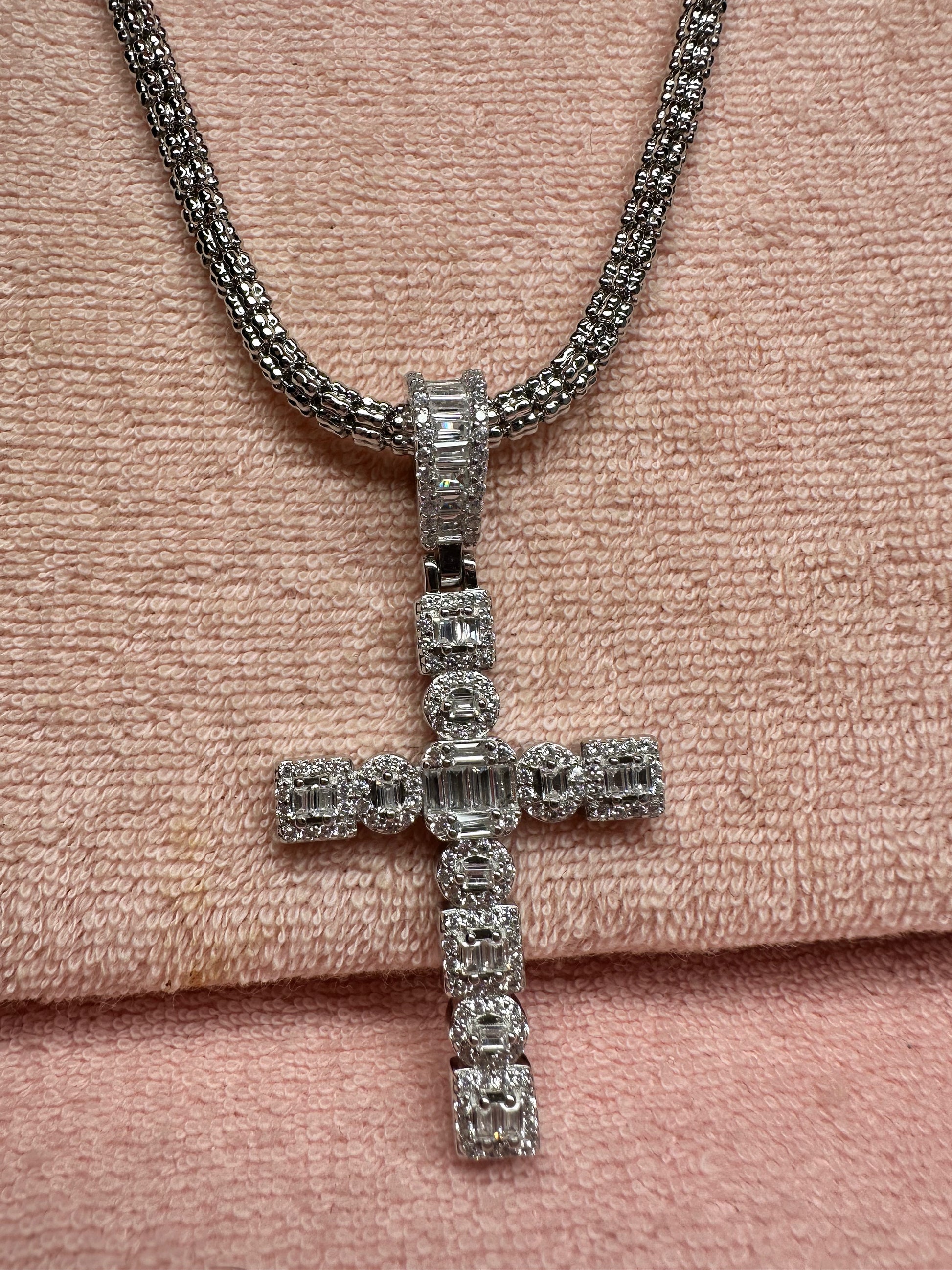 Icy Cross Chain