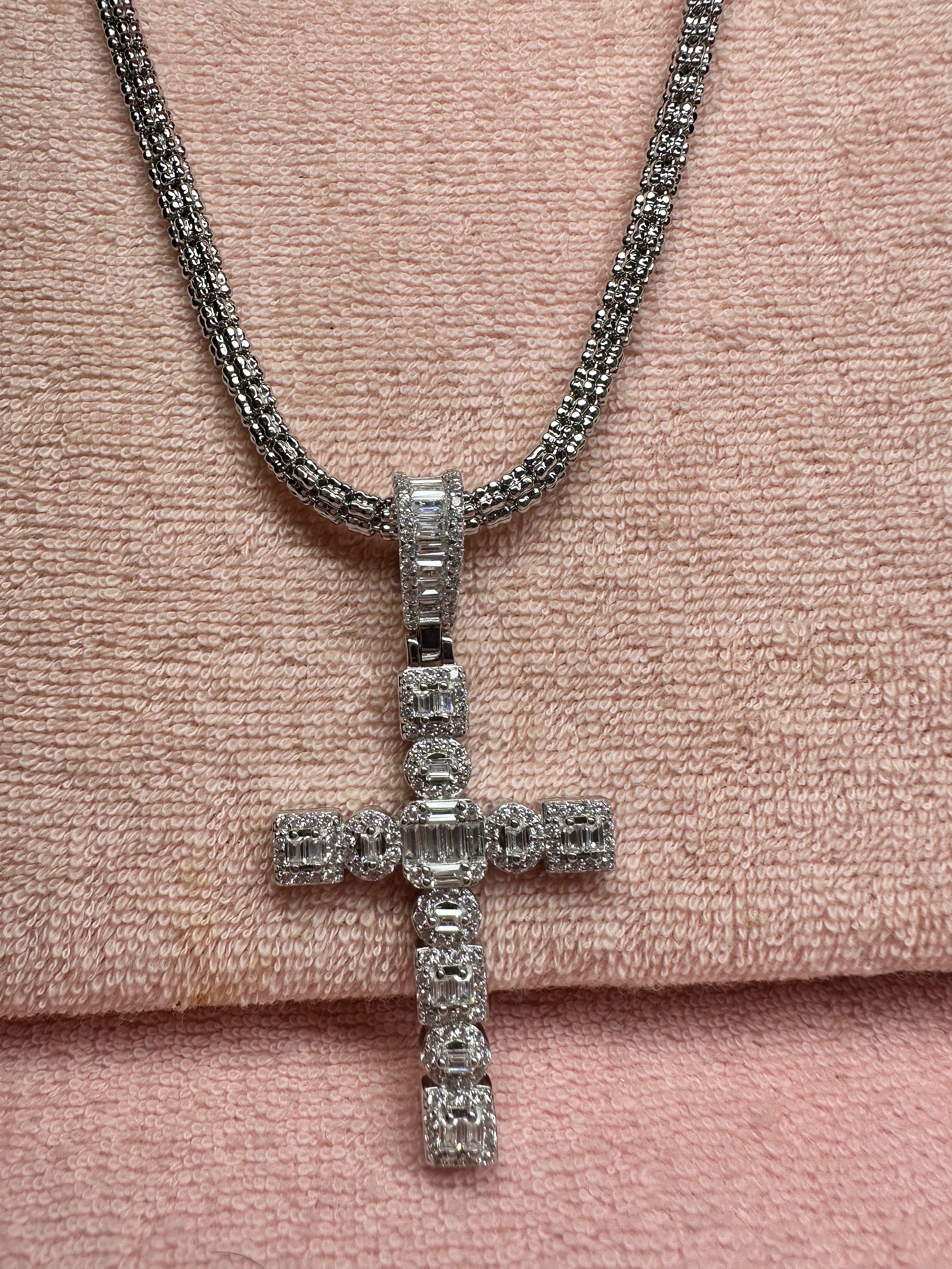 Icy Cross Chain