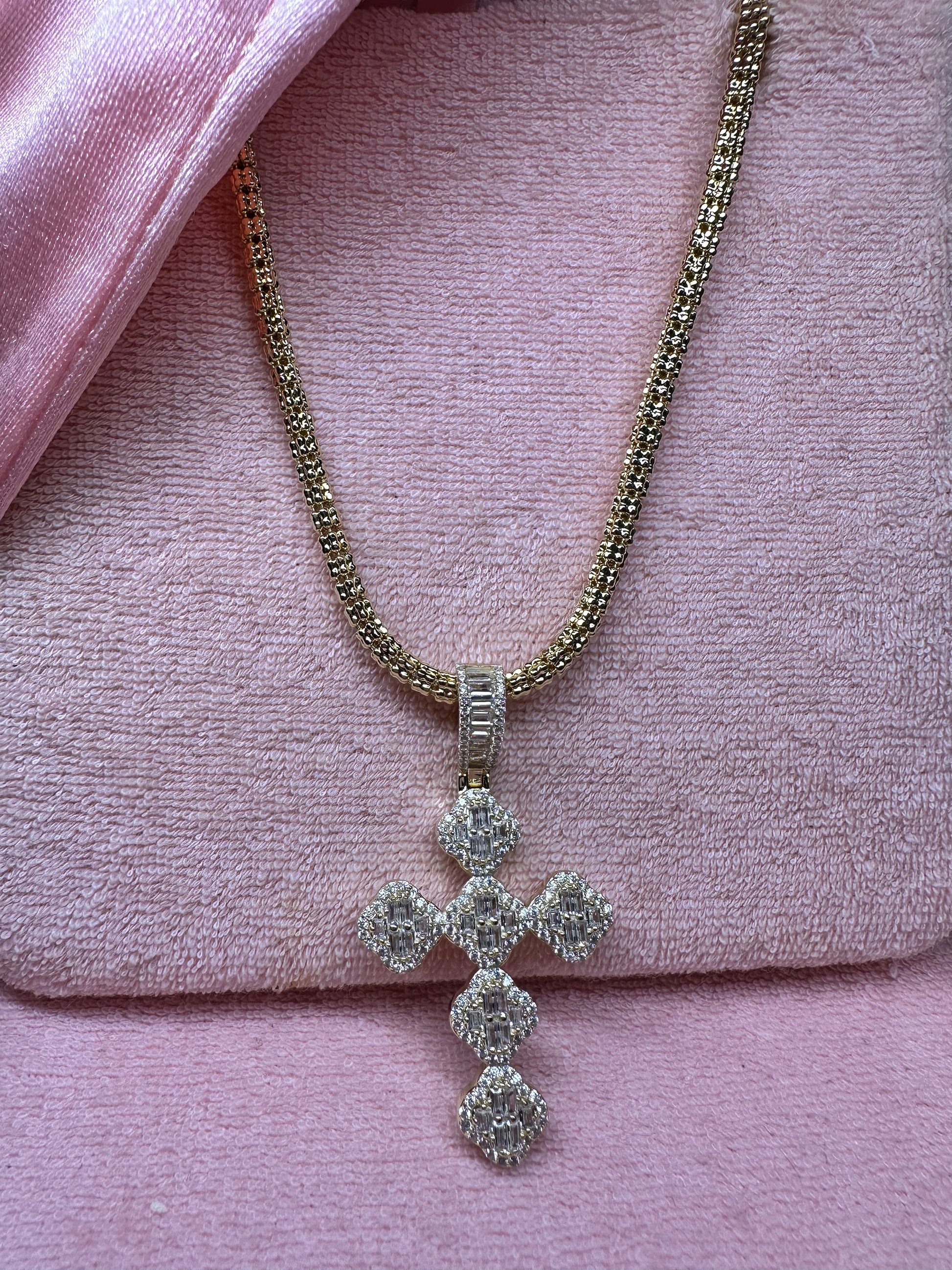Baguette Cross Ice Chain