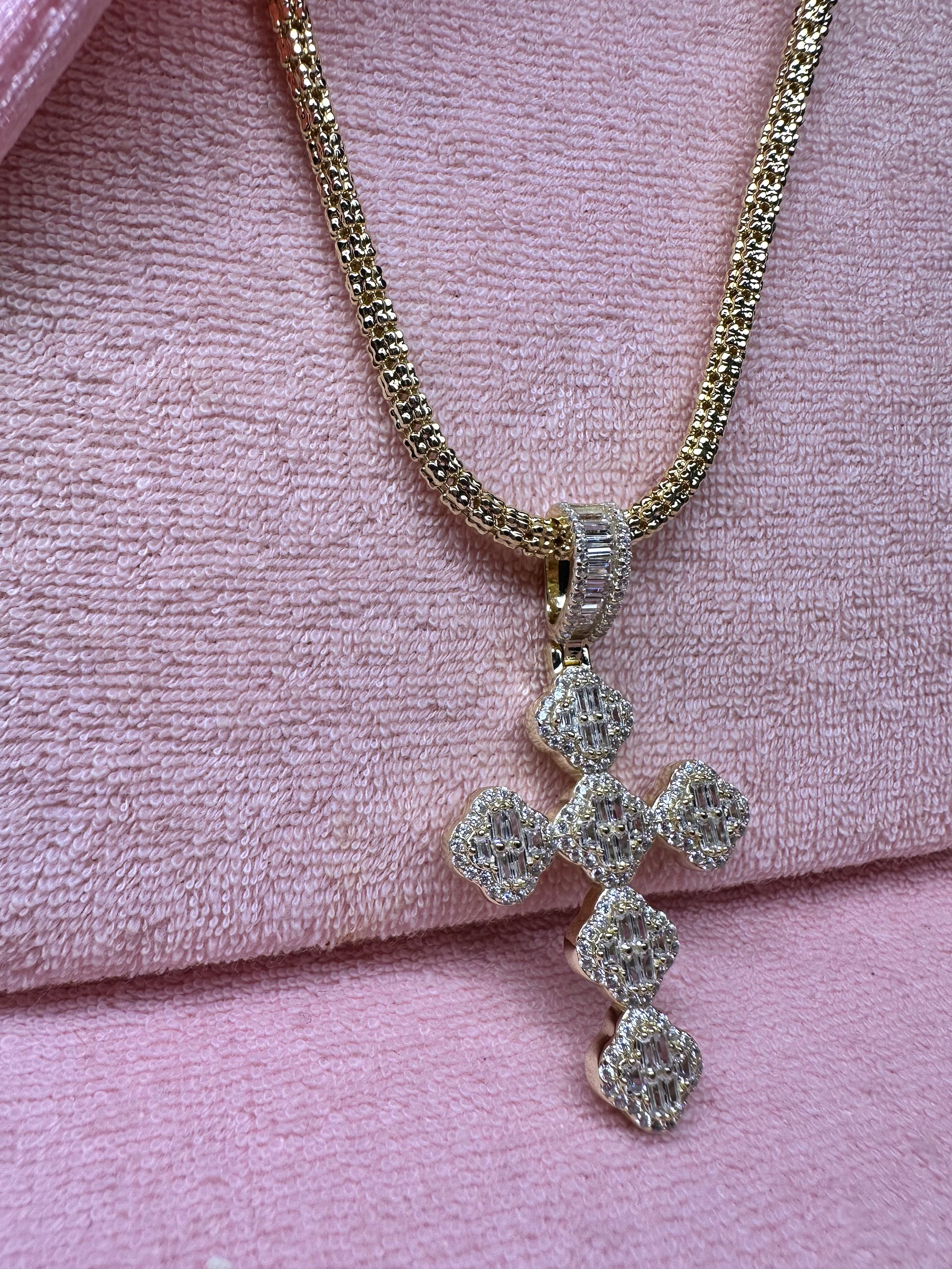 Baguette Cross Ice Chain