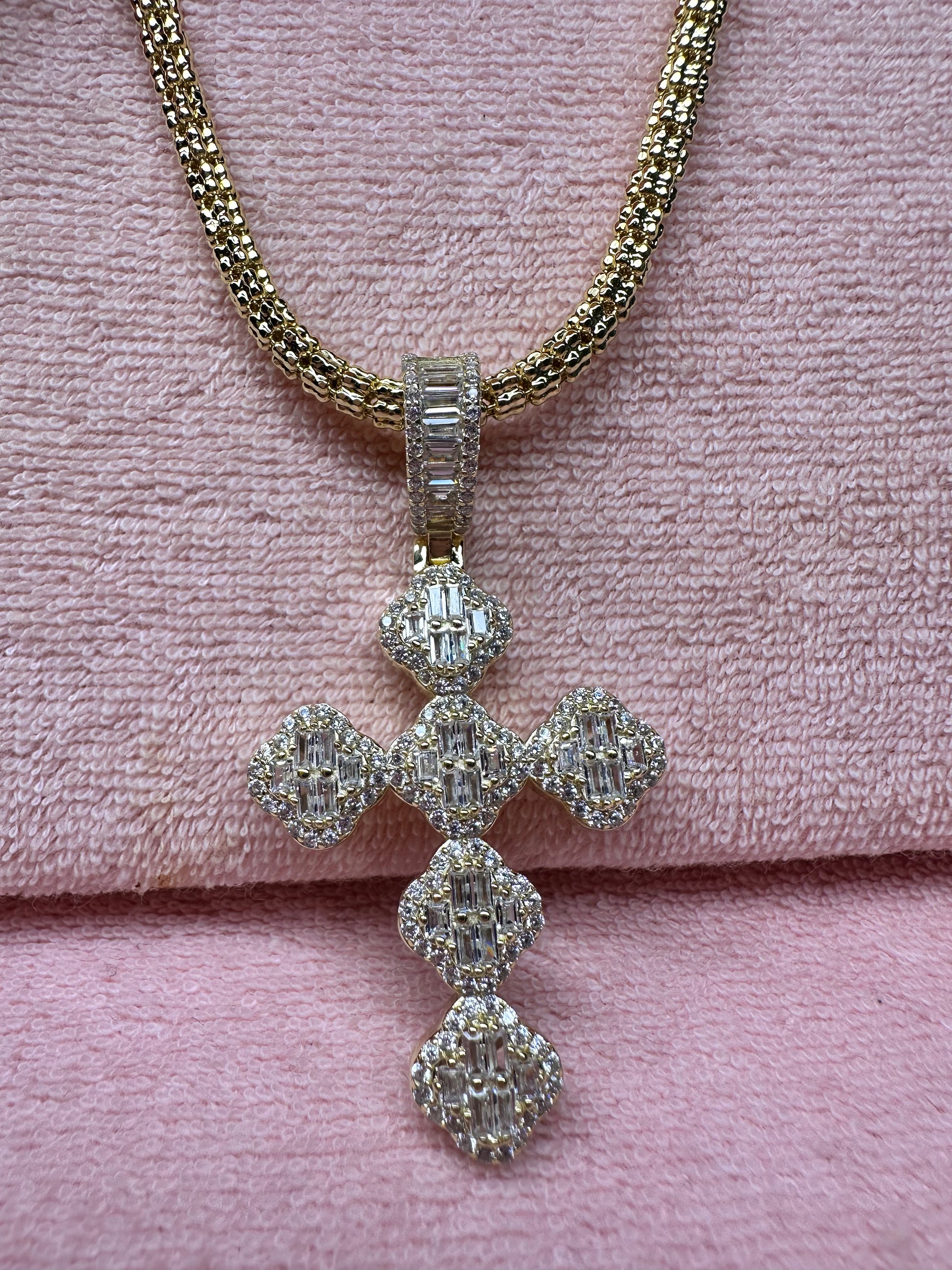 Baguette Cross Ice Chain