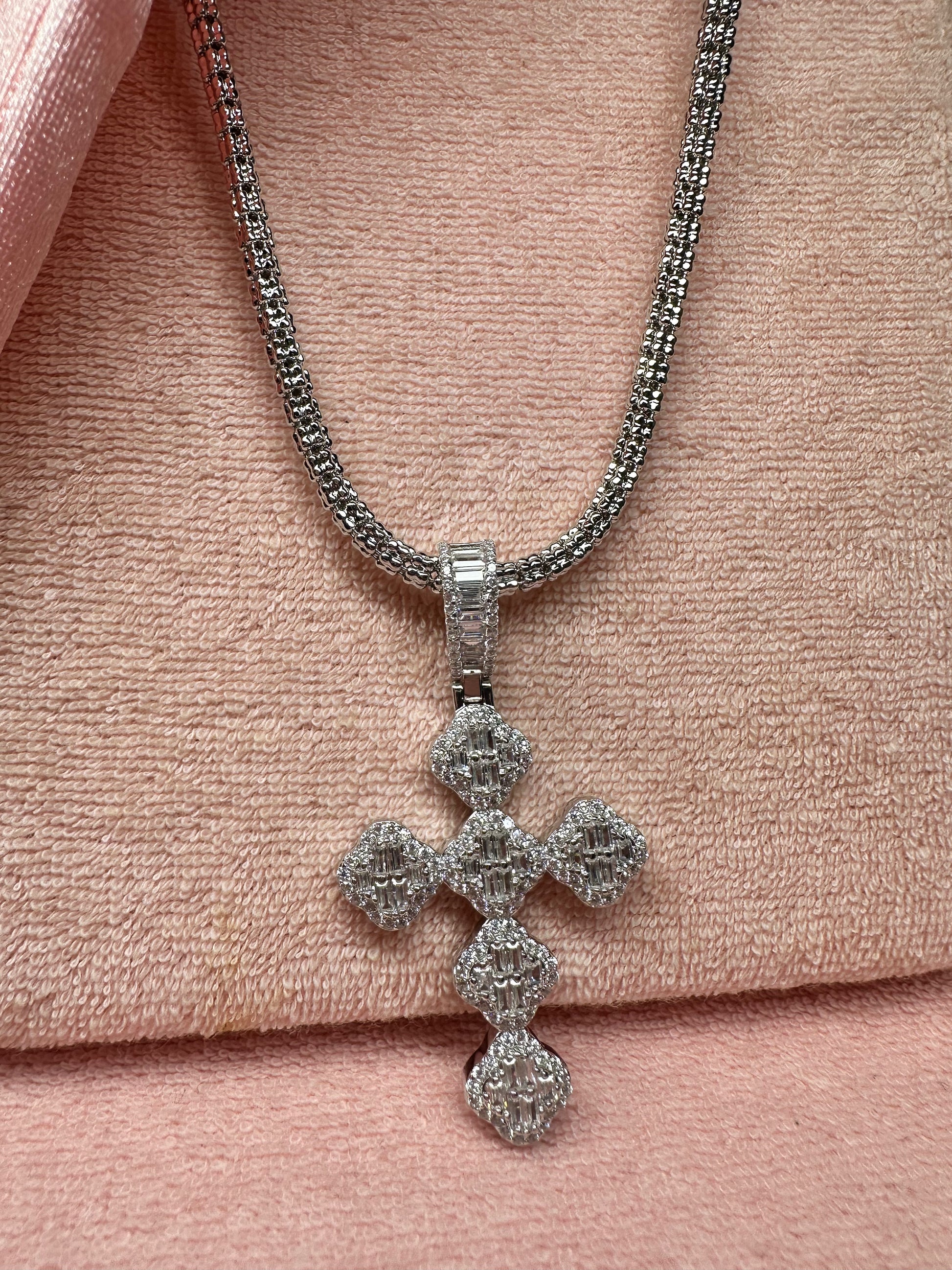 Baguette Cross Ice Chain