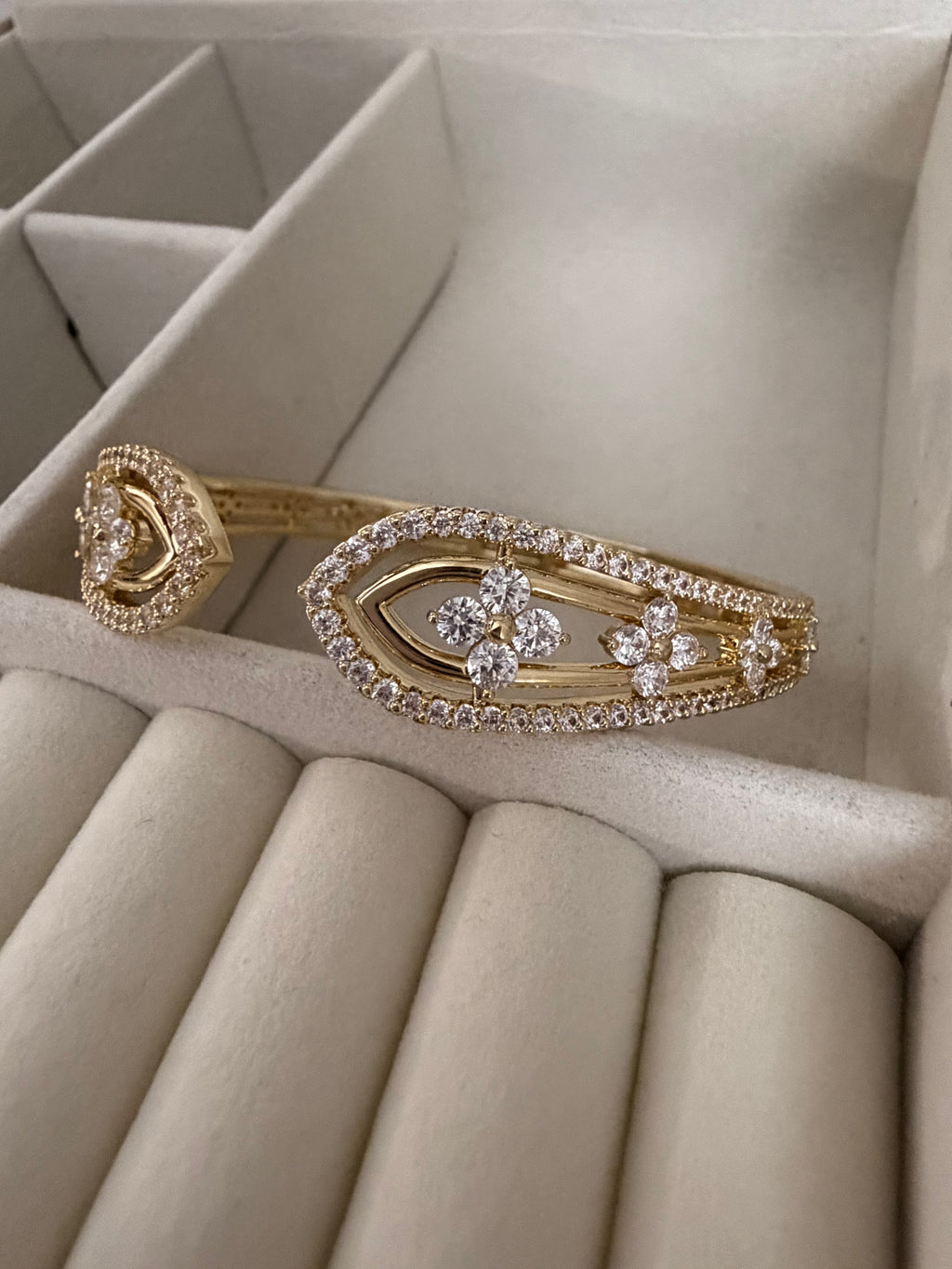 Flora Bangle