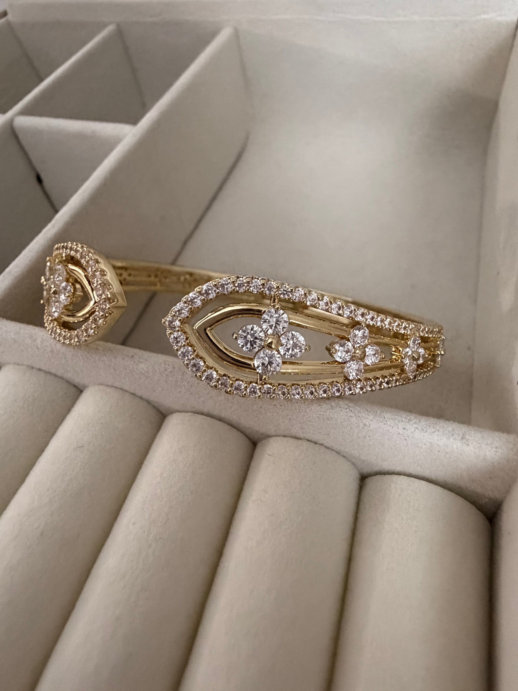 Flora Bangle