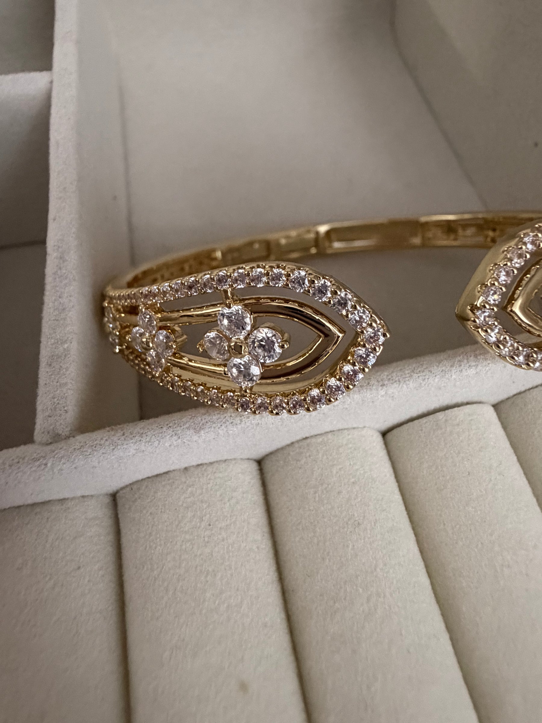 Flora Bangle