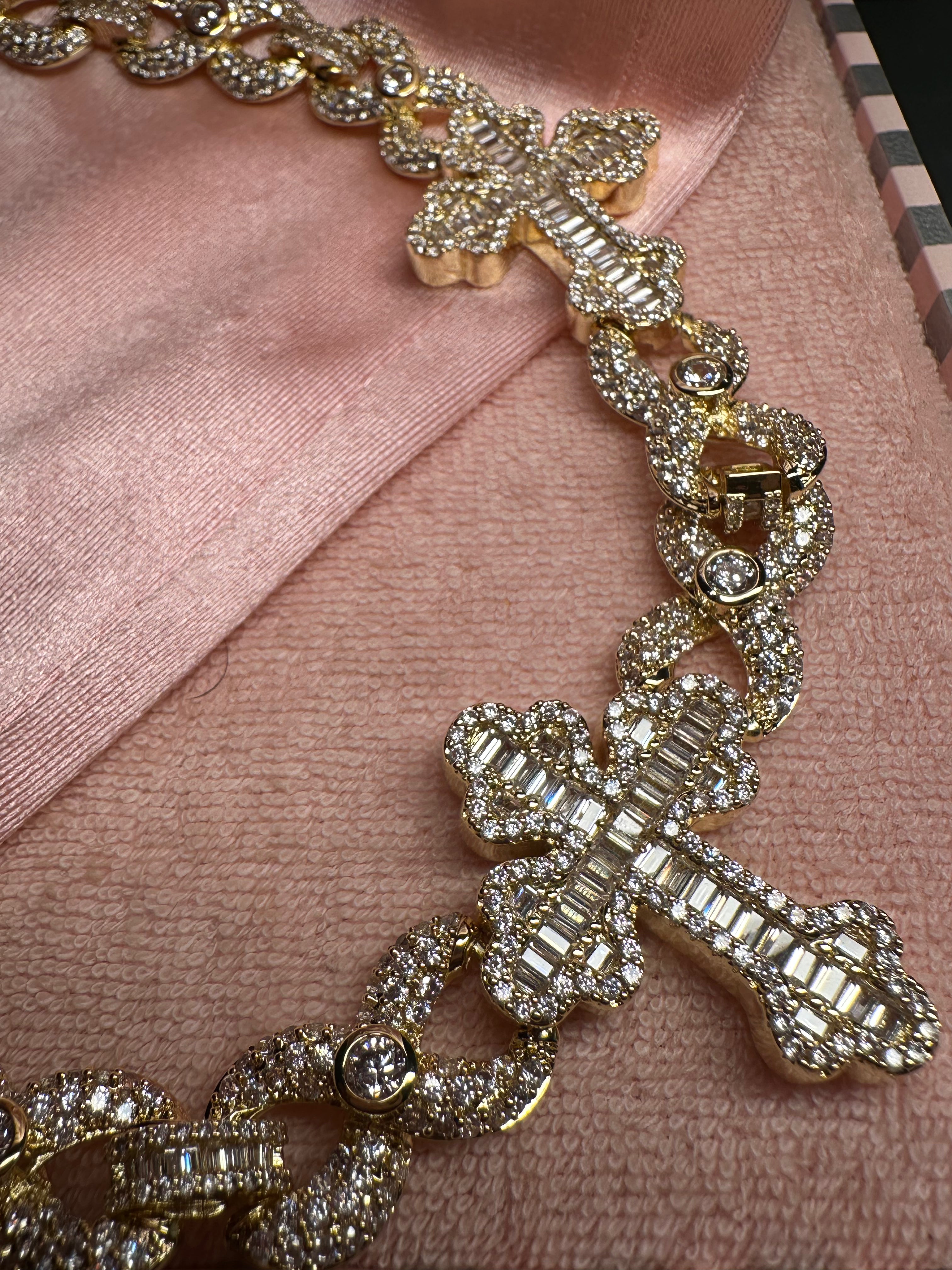 Triple Cross Cuban Link