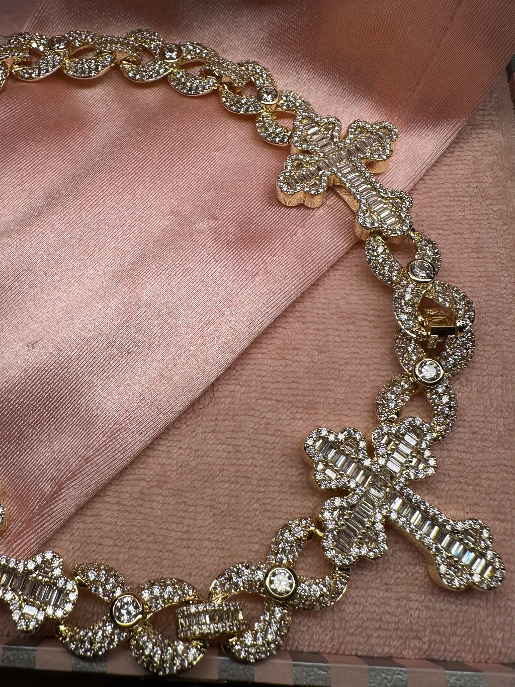 Triple Cross Cuban Link