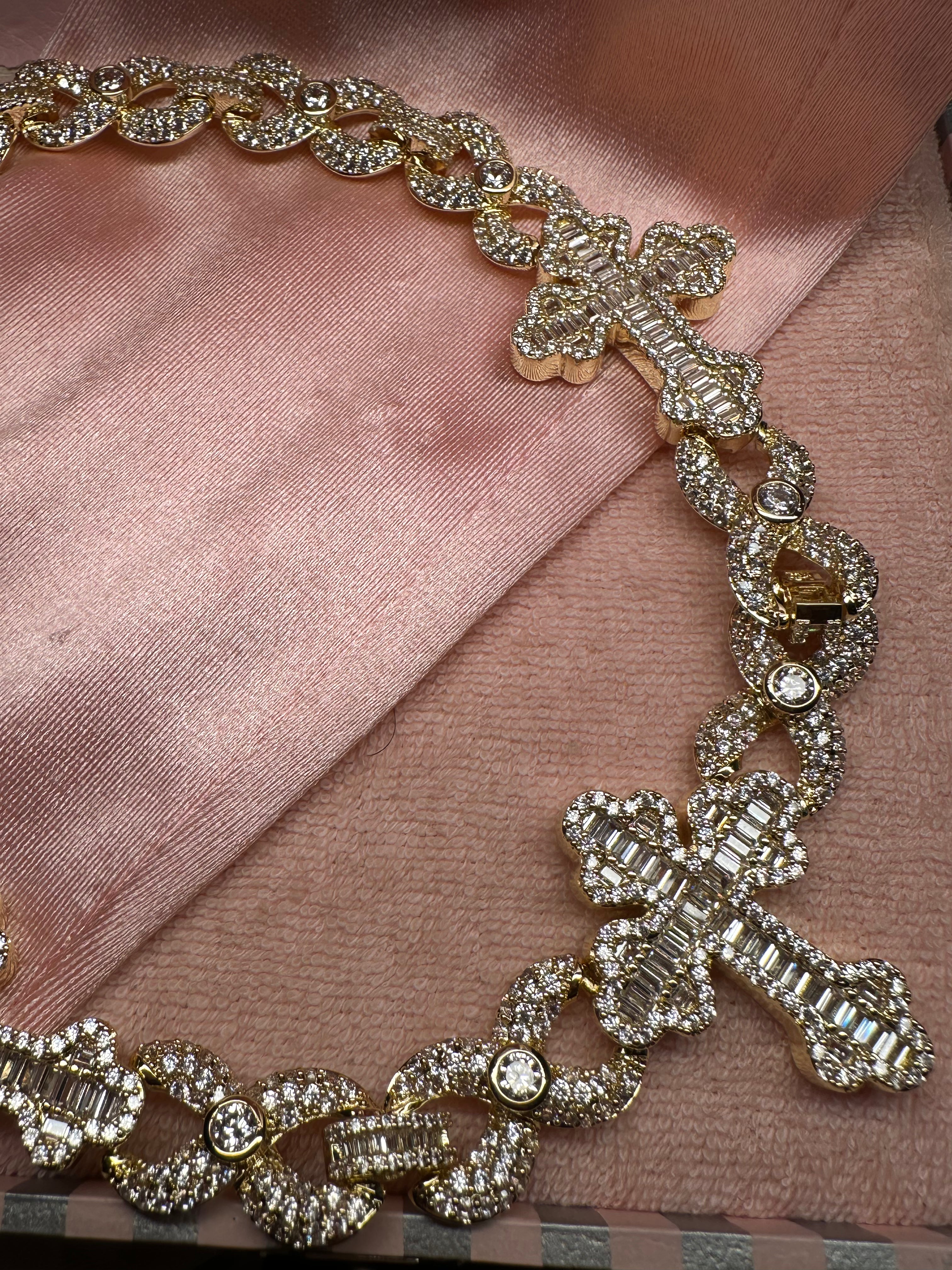 Triple Cross Cuban Link