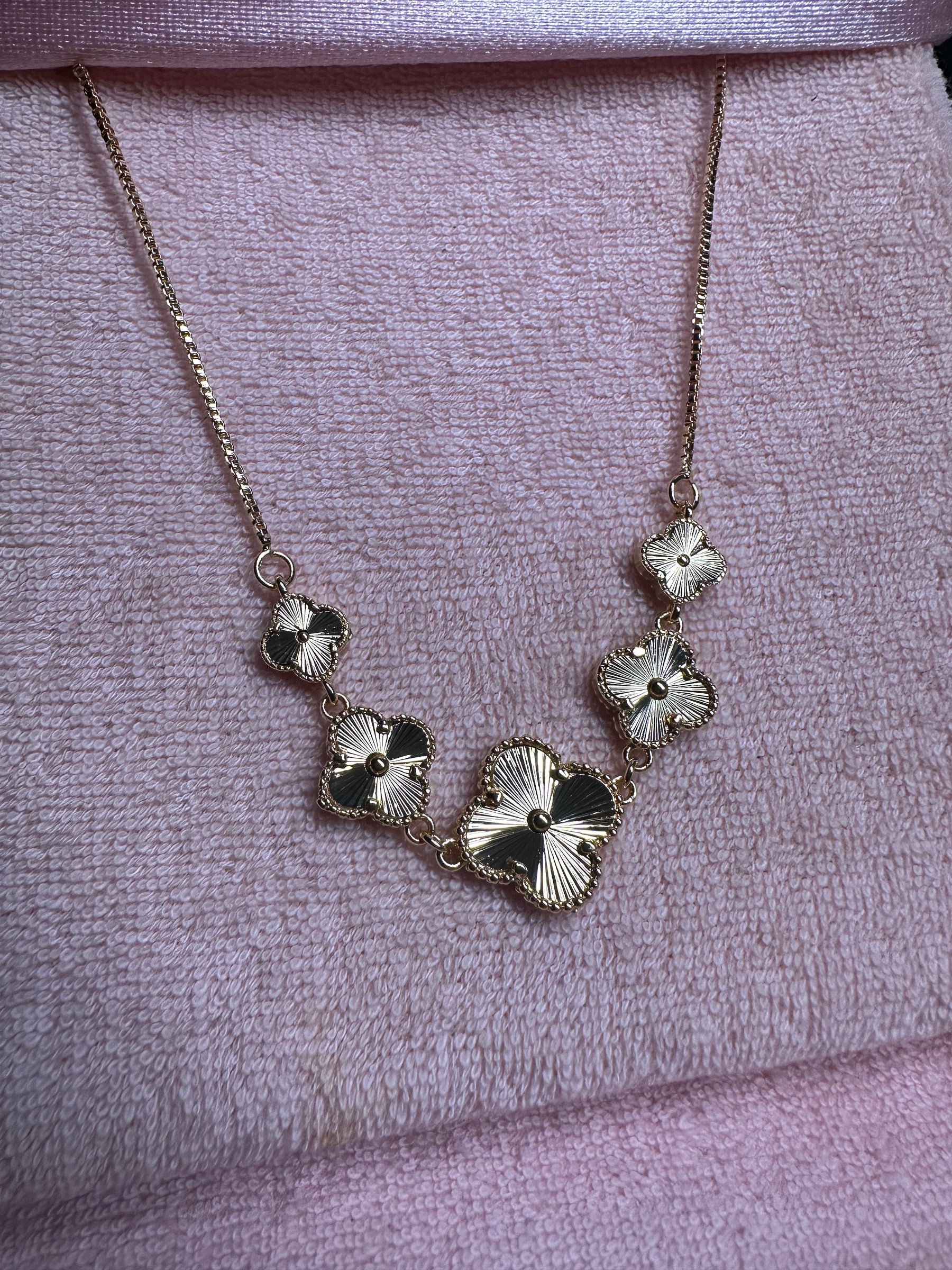 Five Golden Clover Chain