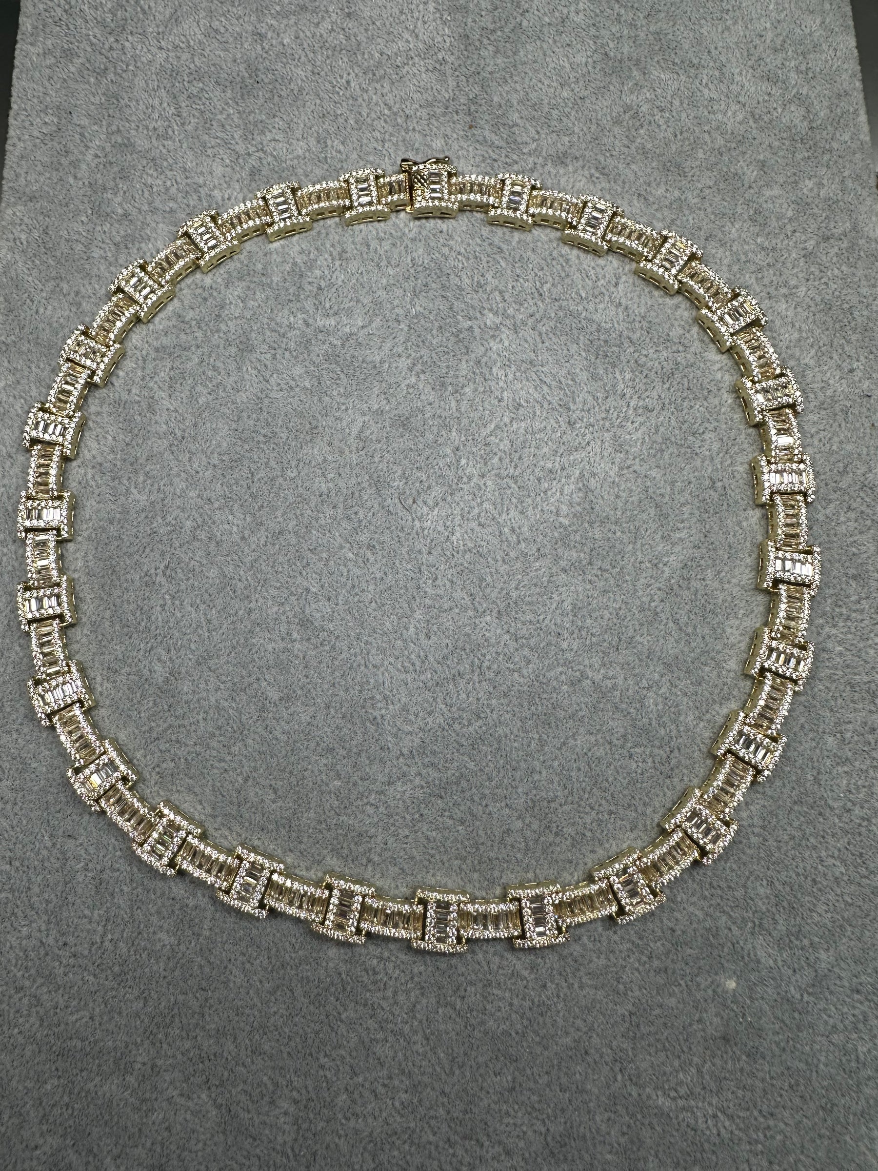 All Baguette Choker