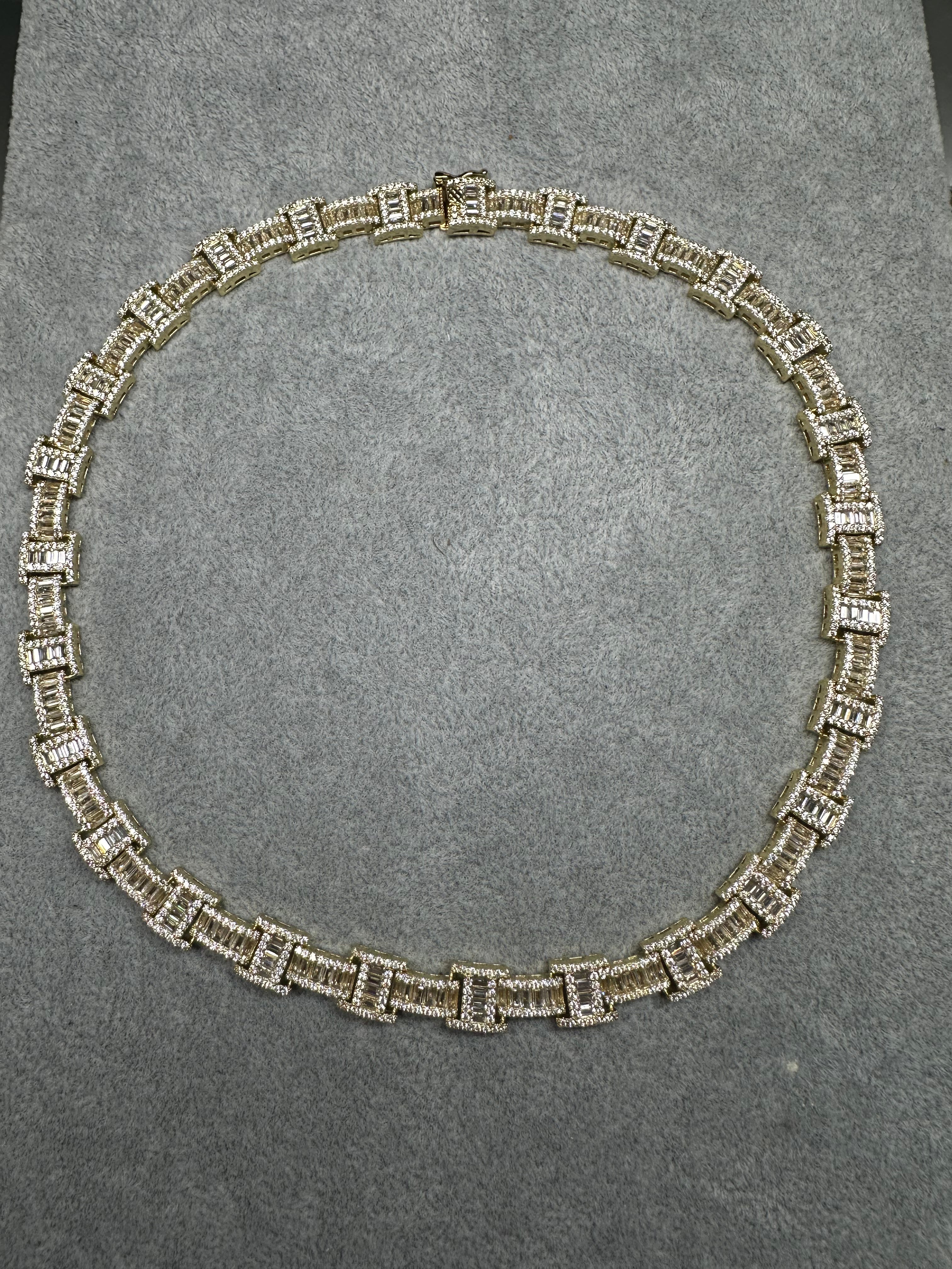 All Baguette Choker