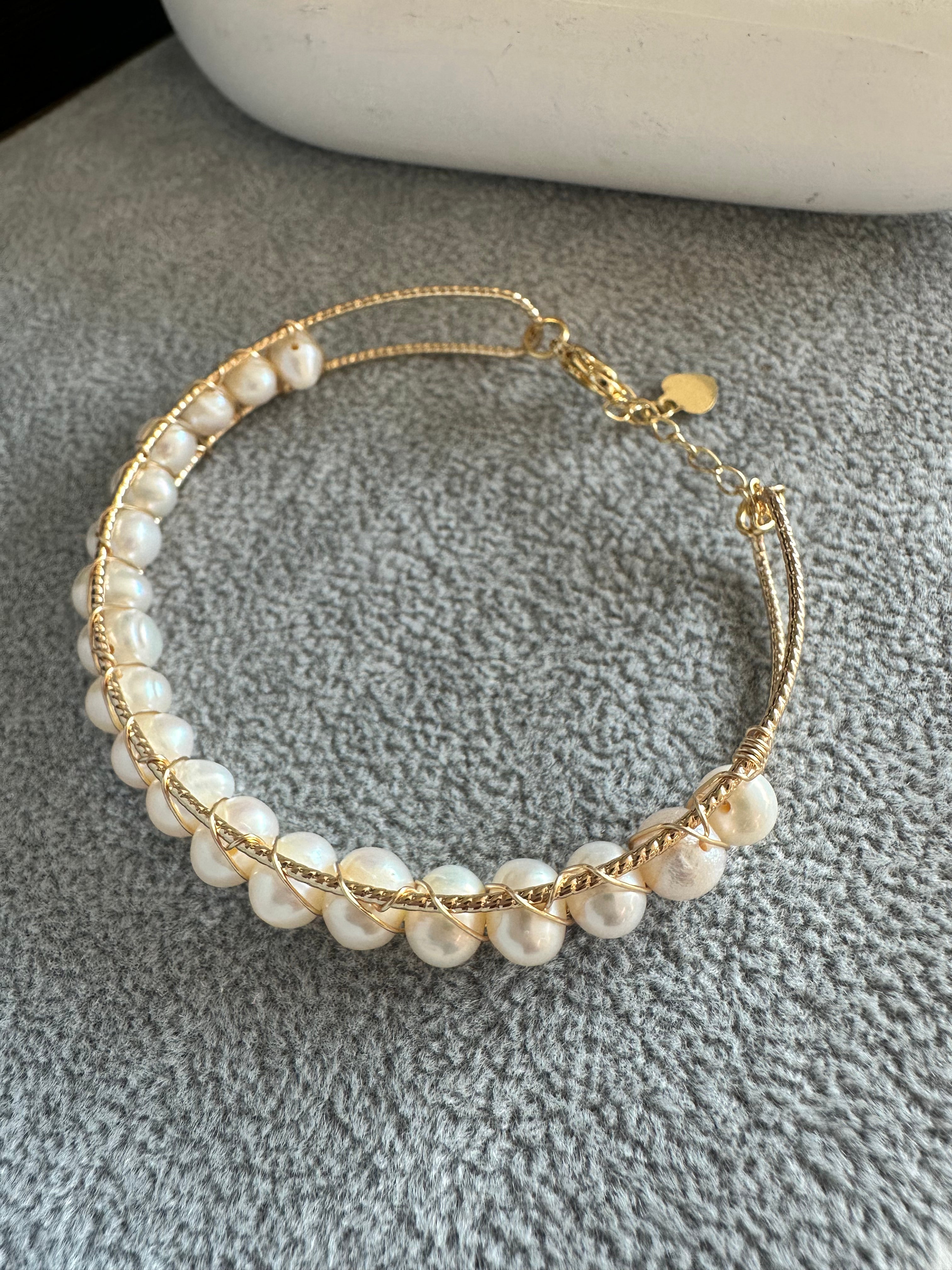 Beachy Pearls Bracelet