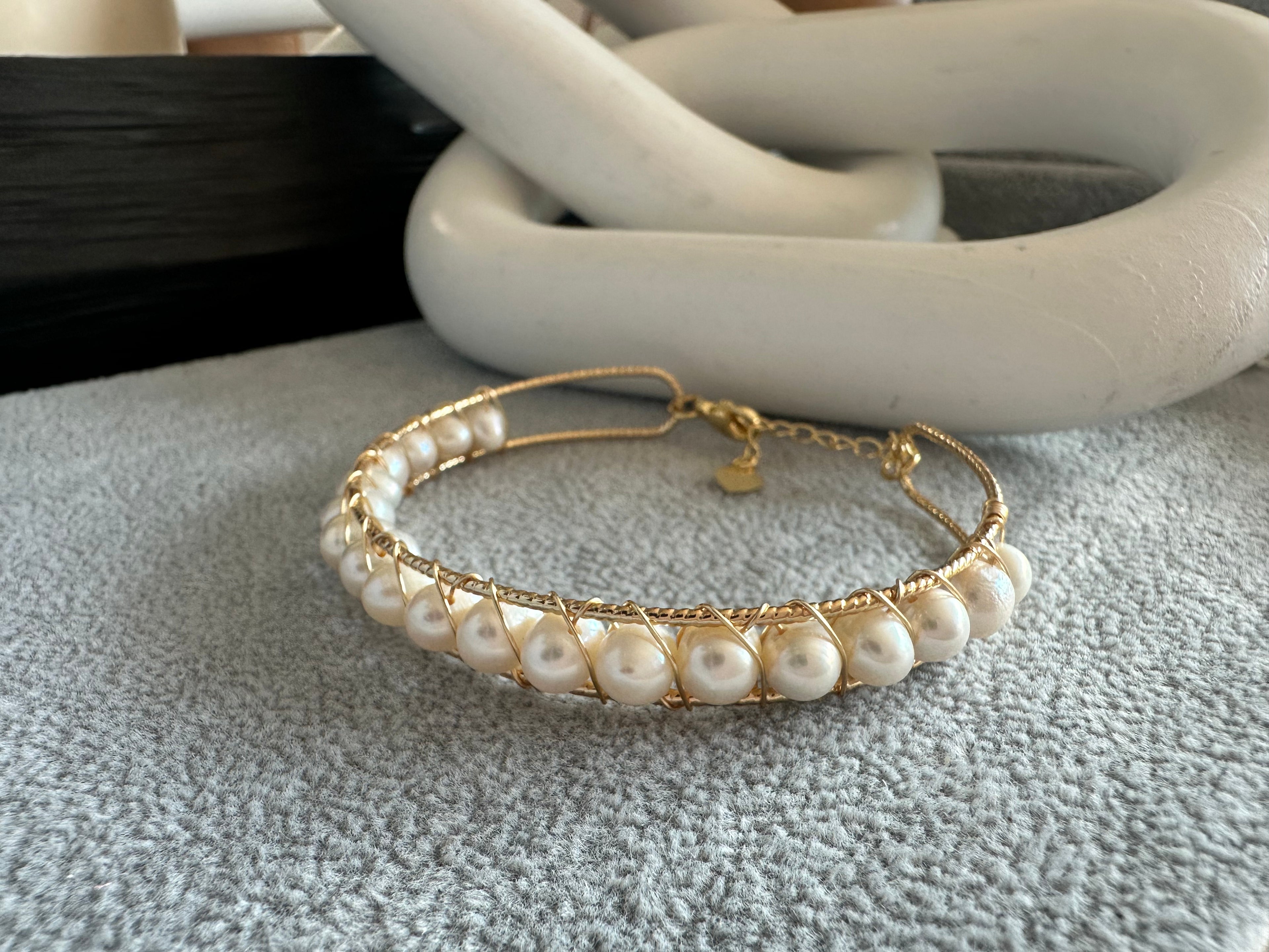 Beachy Pearls Bracelet