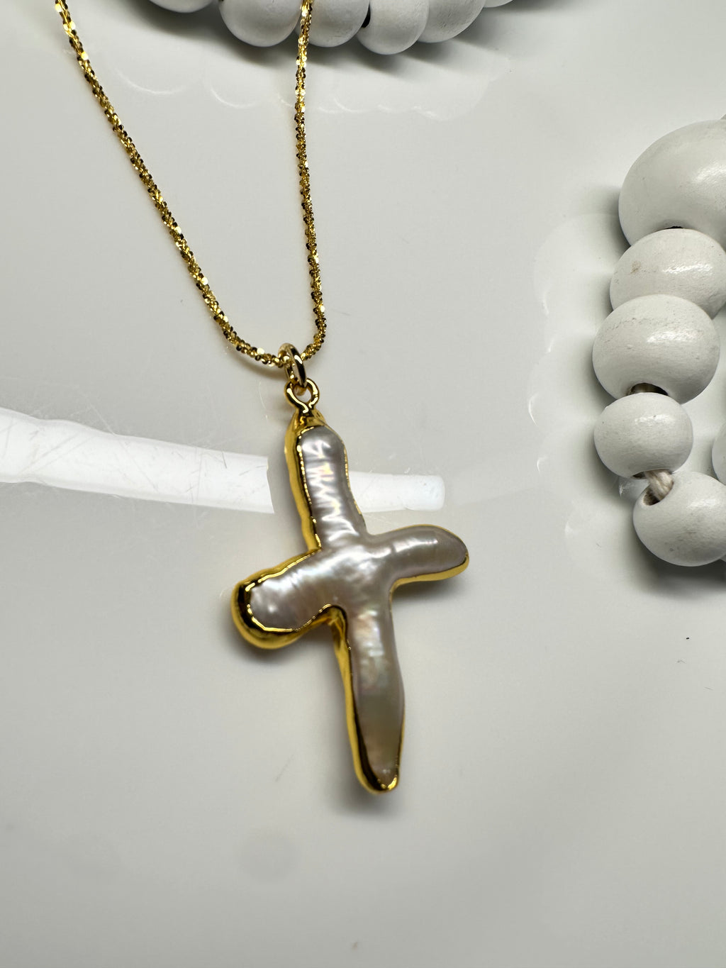 Pearly Cross Chain