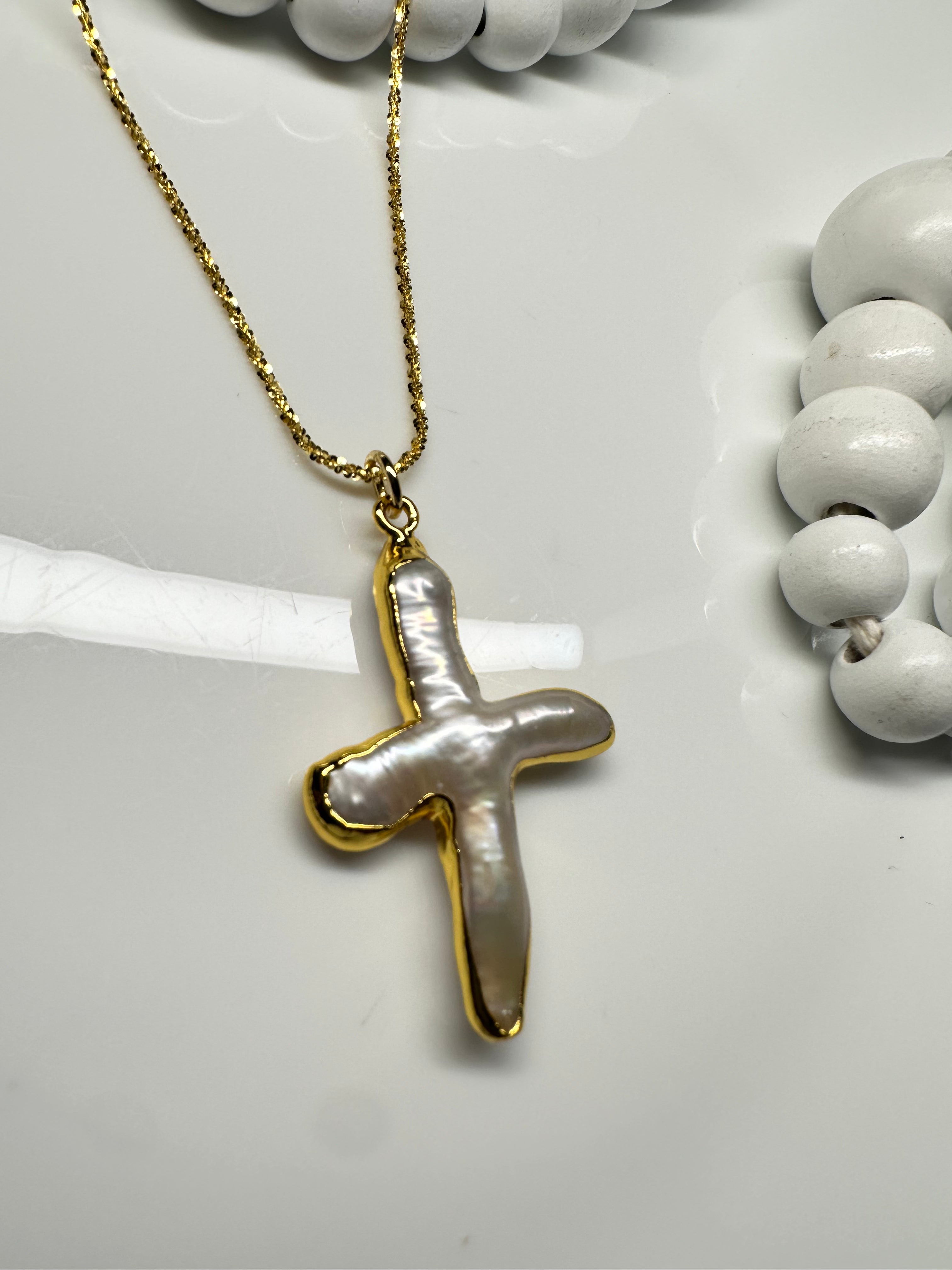 Pearly Cross Chain