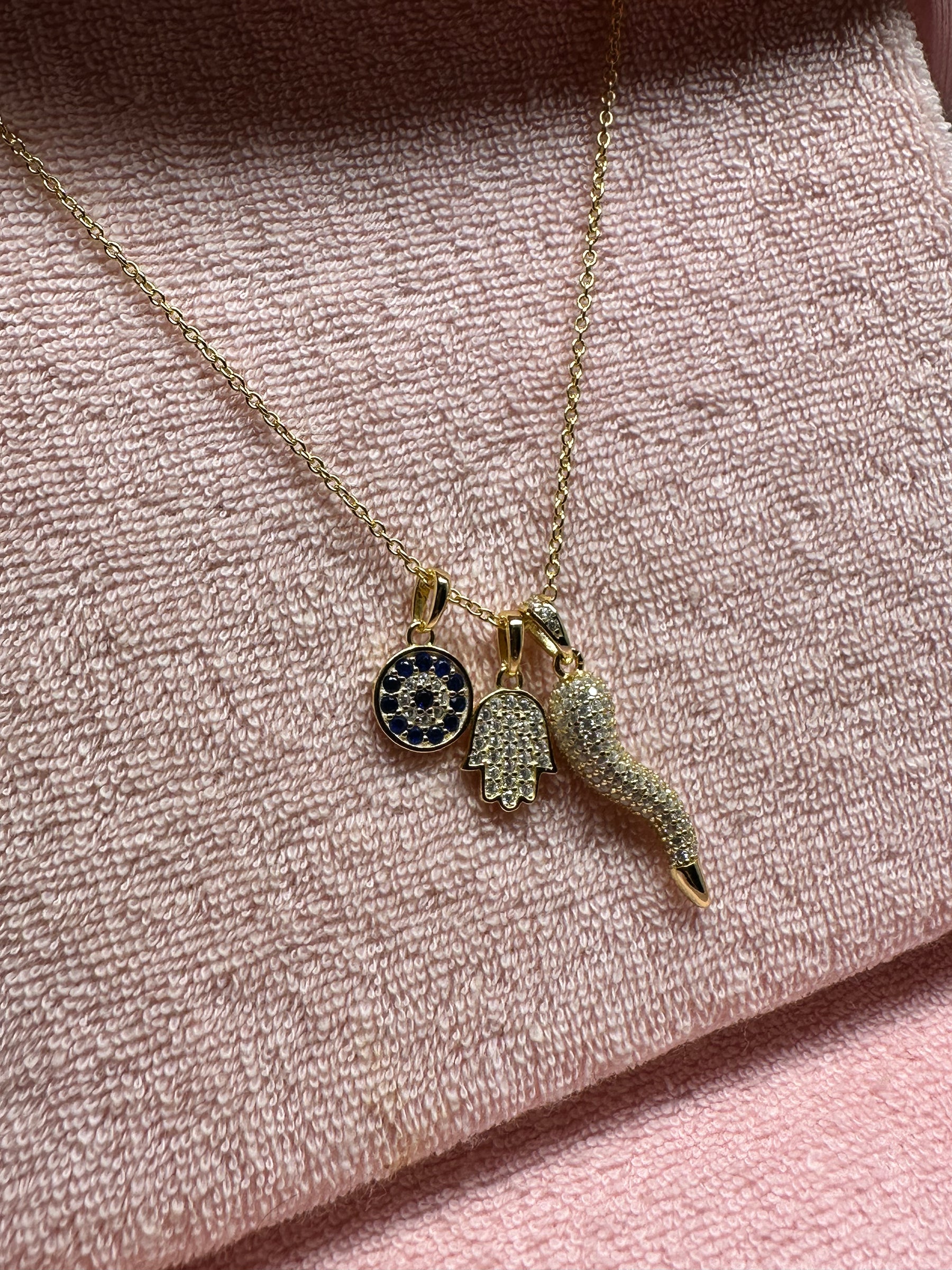 Amuleto Chain