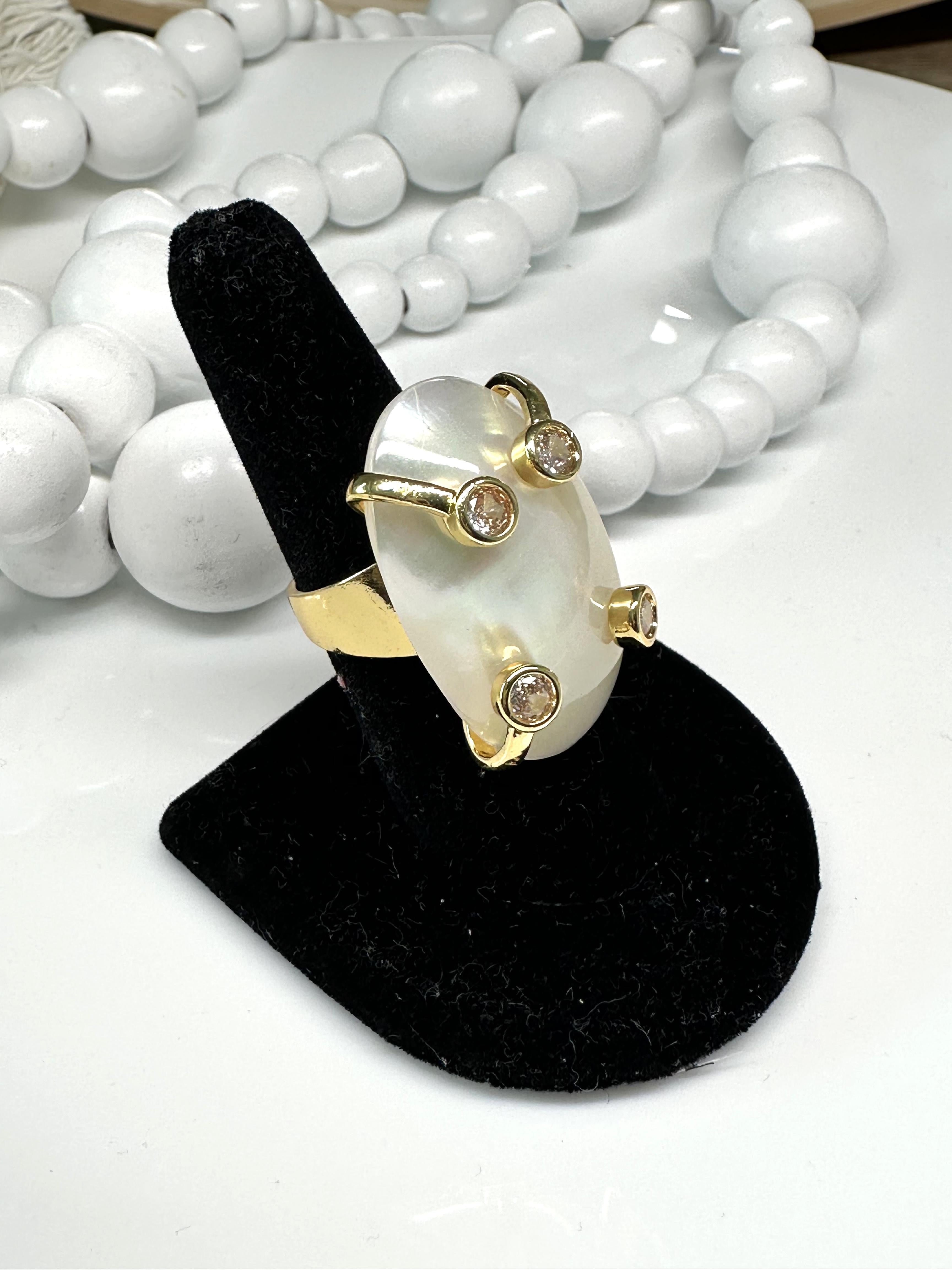 Pearl Radiance Ring