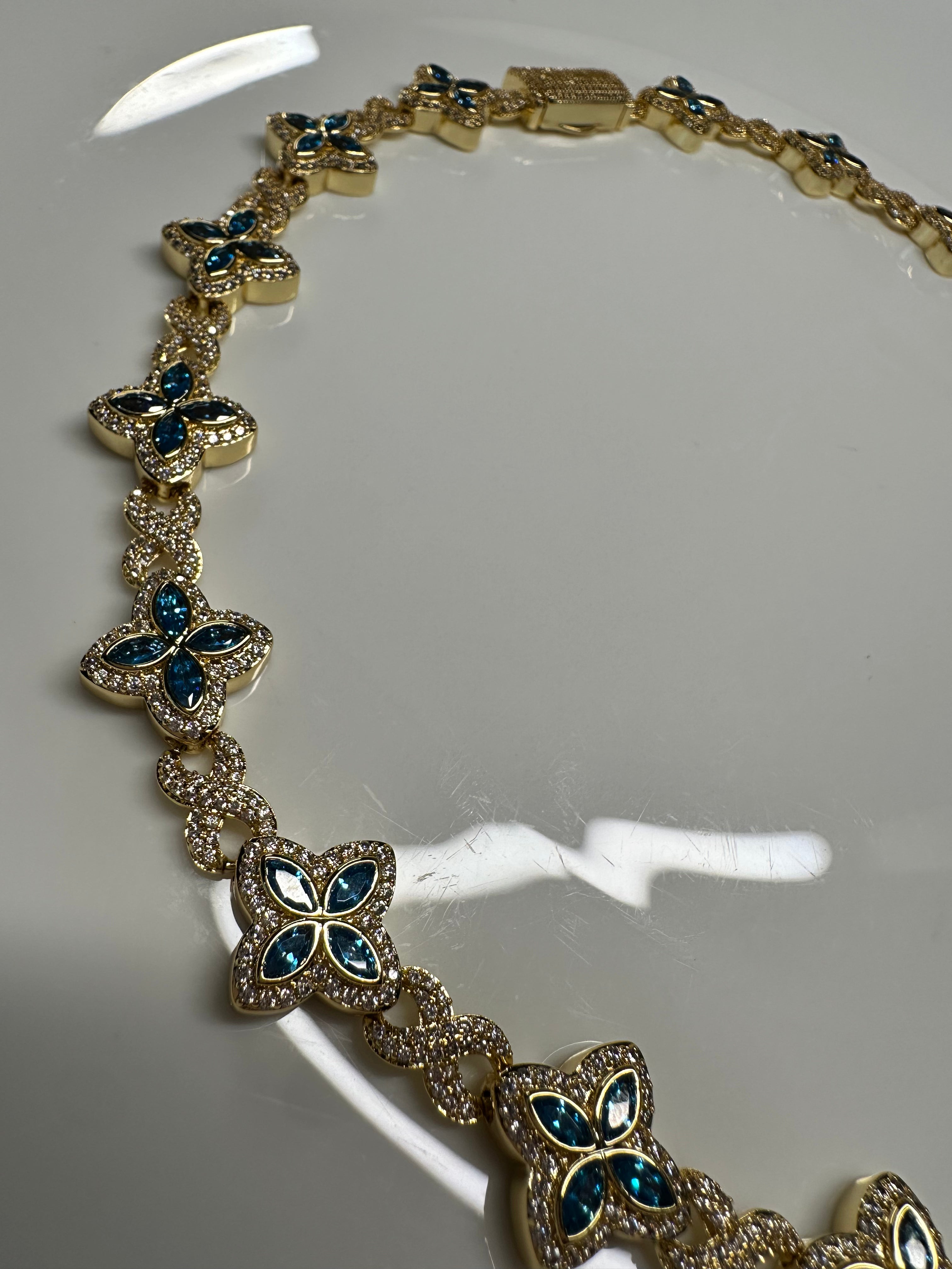 Lois Necklace