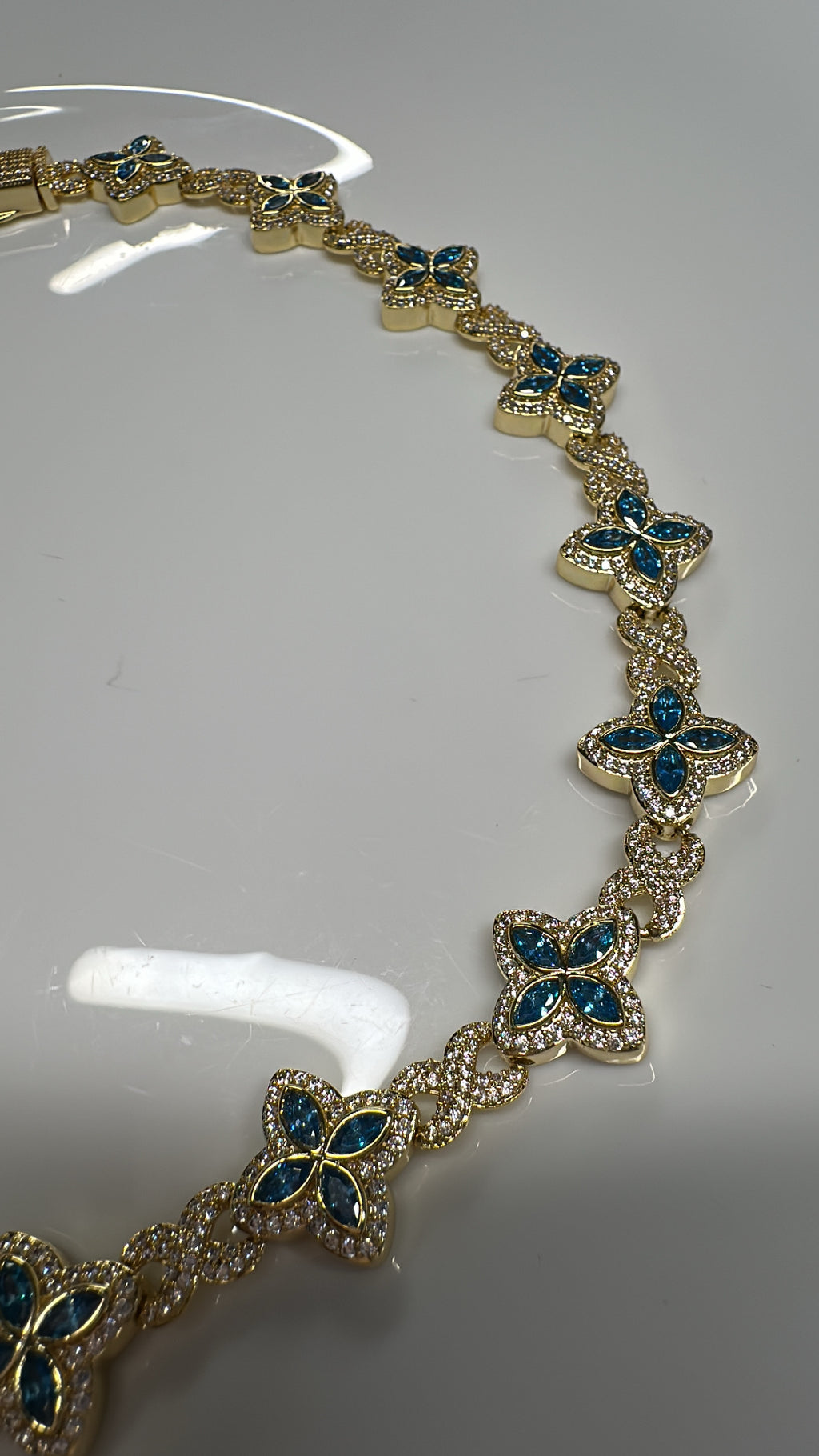 Lois Necklace