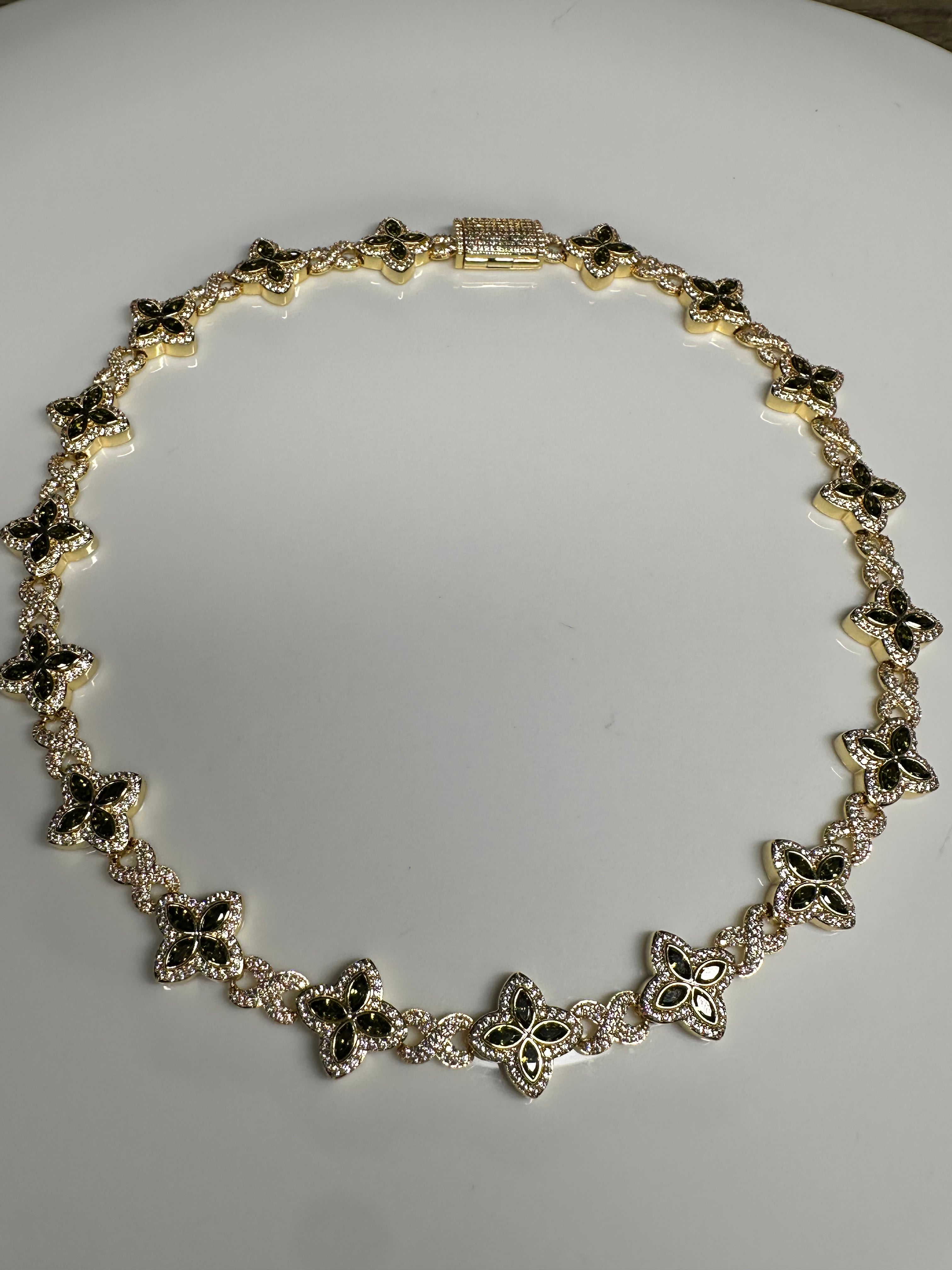 Lois Necklace