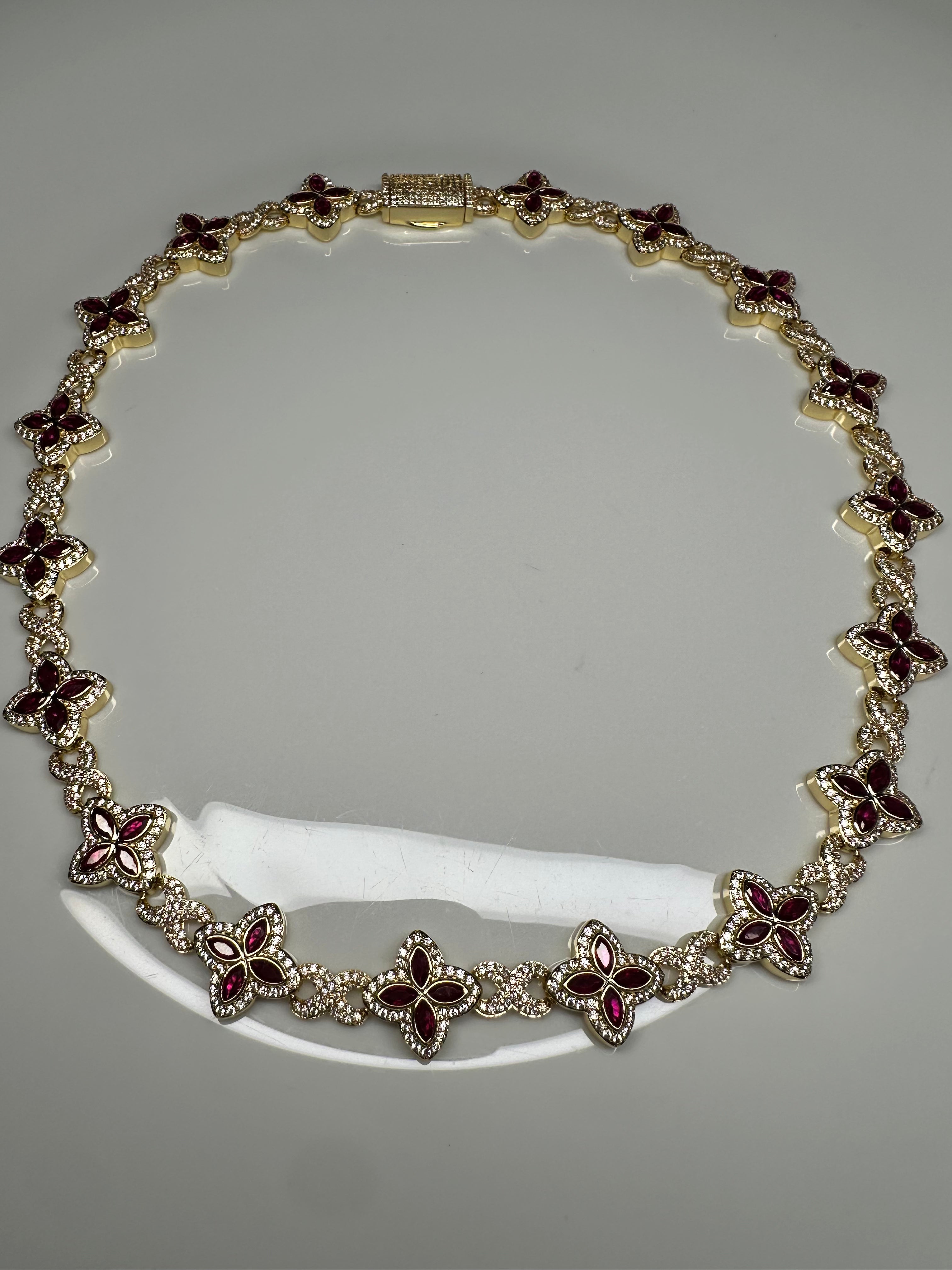 Lois Necklace