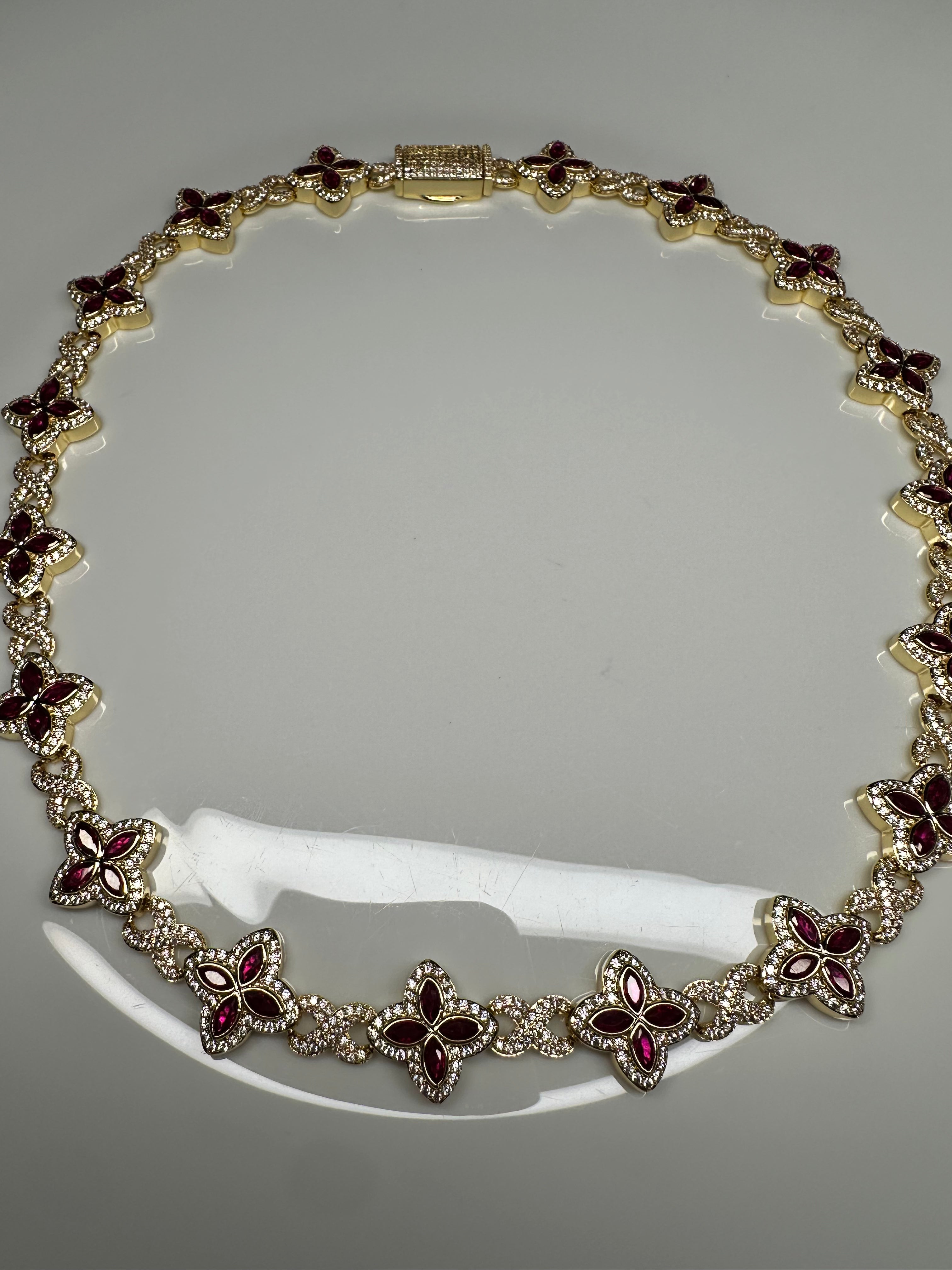 Lois Necklace