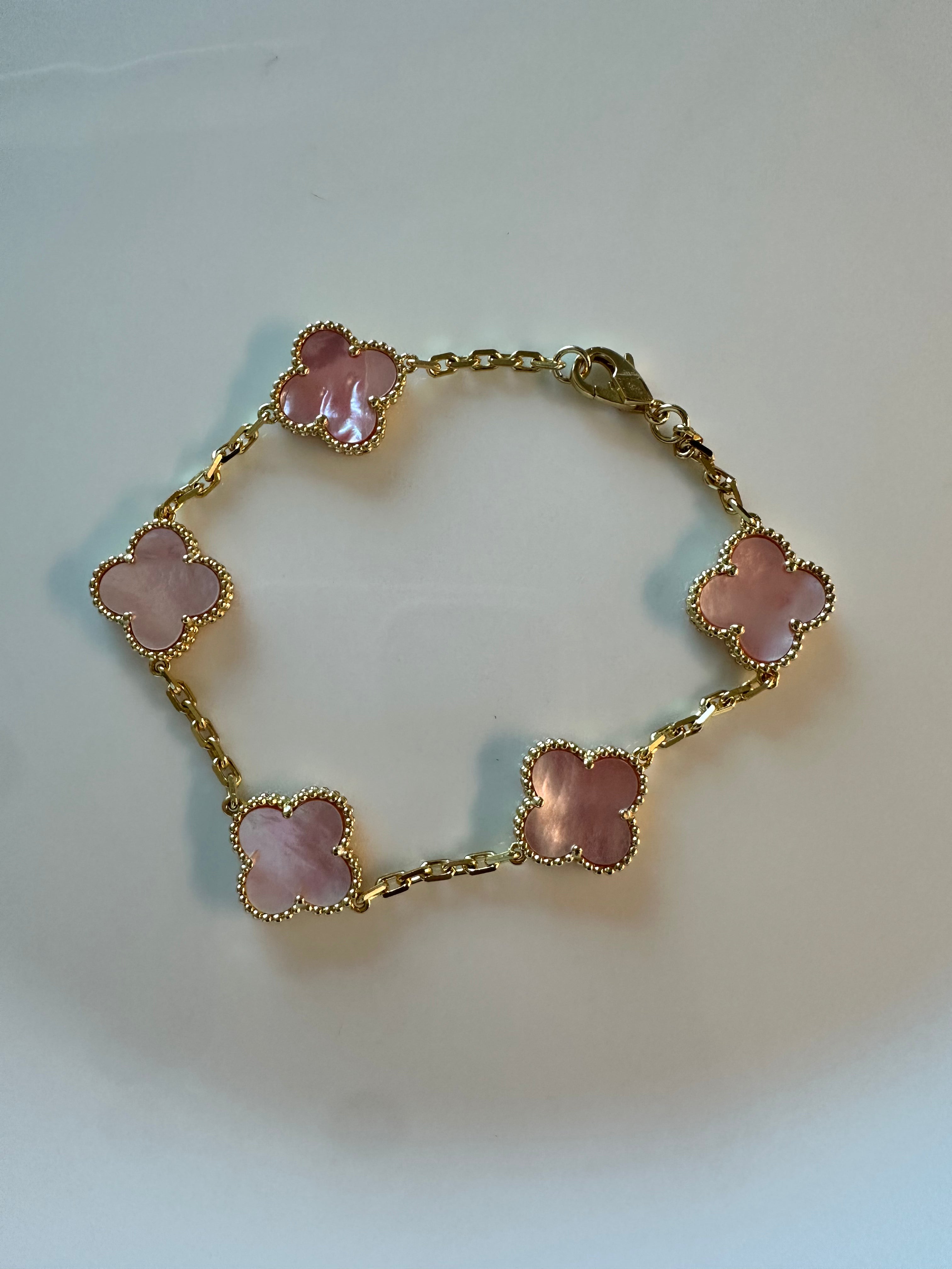 Pearly Pink Clover Bracelet